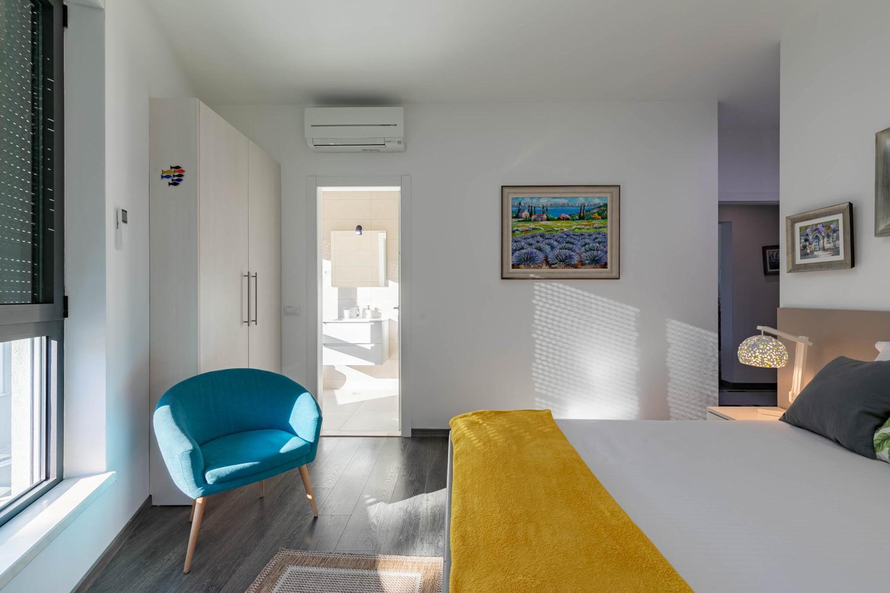 Three-Bedroom Apartment with Sea View photo 3