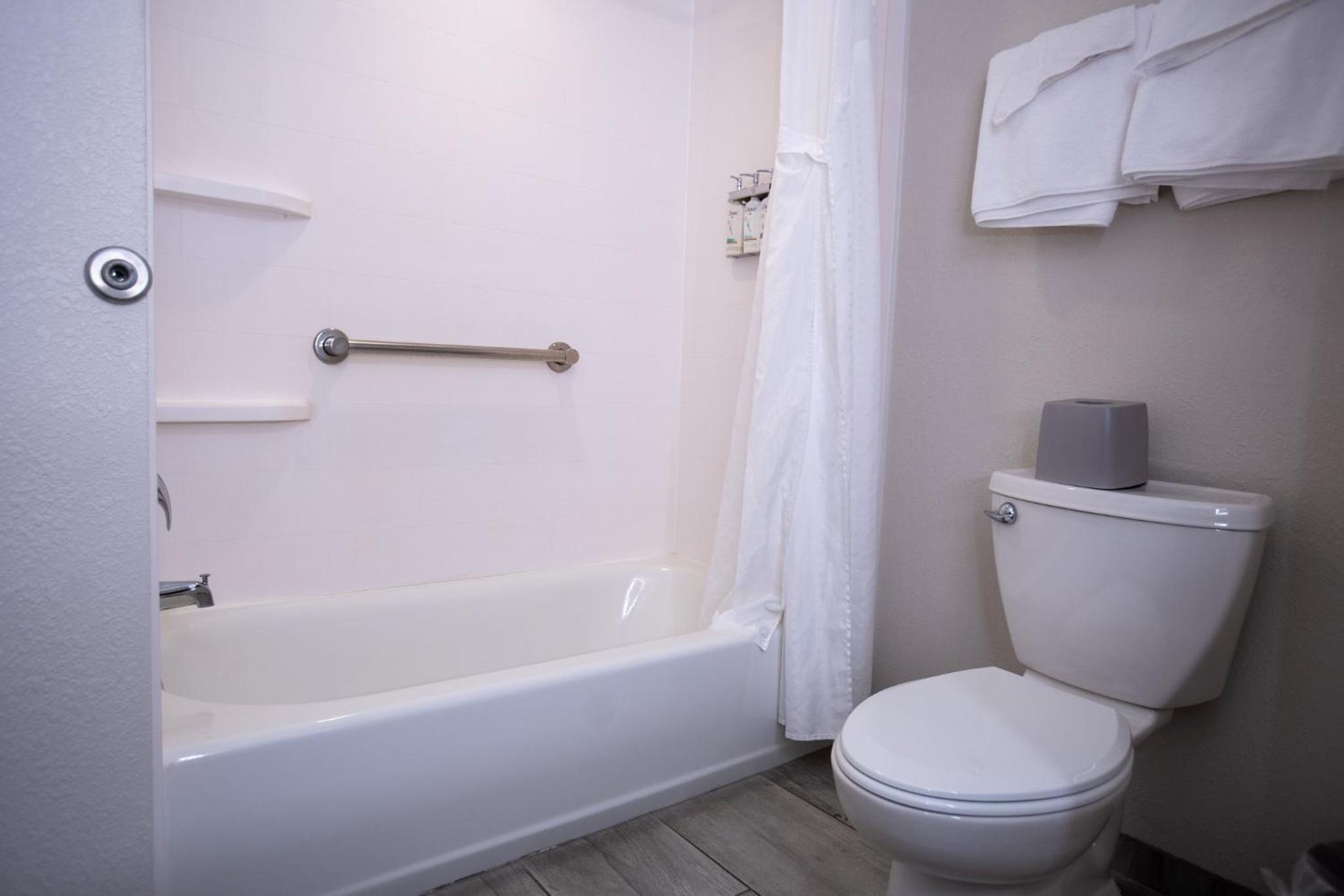 Standard Room - Photo 12