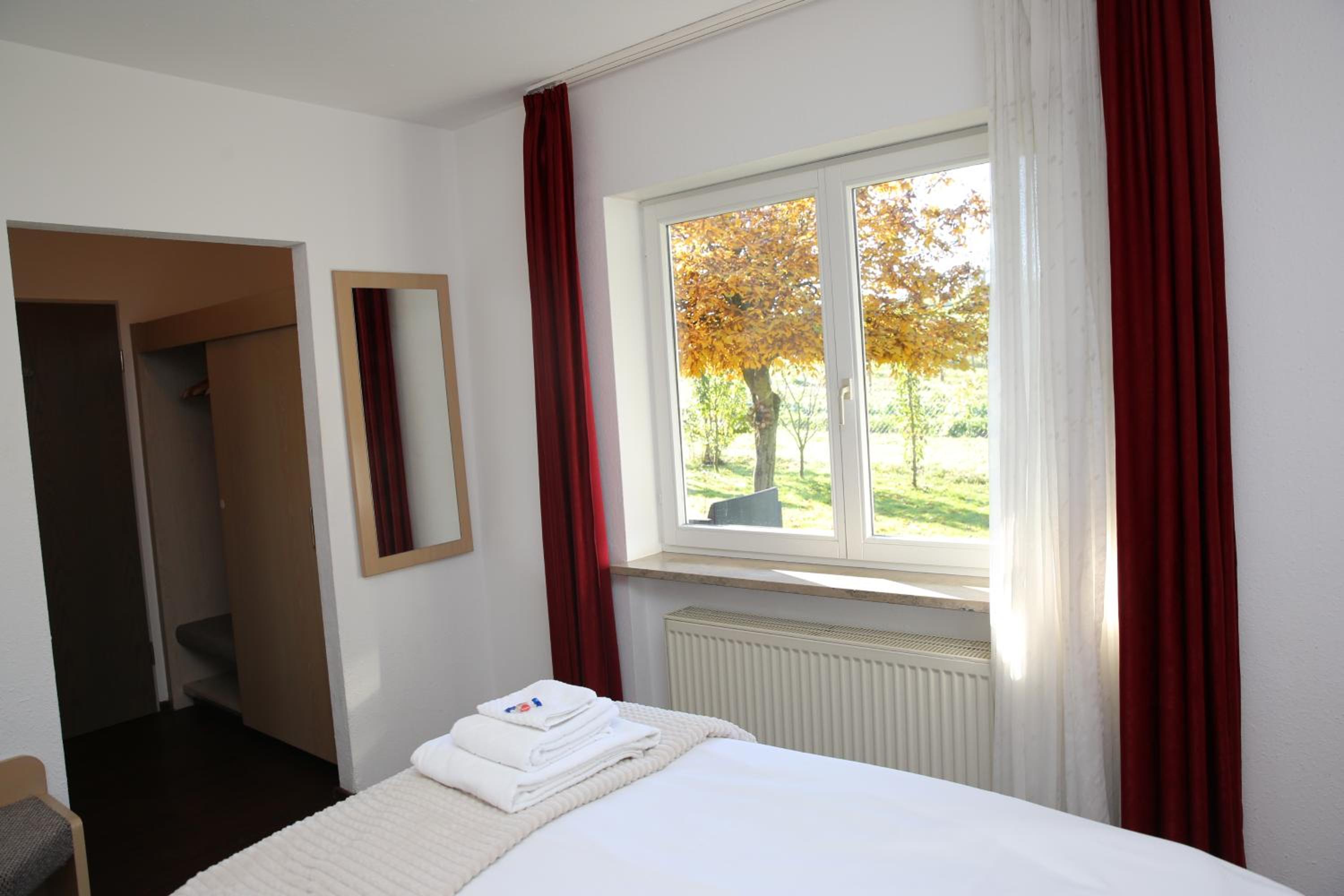 Double Room - Photo 5