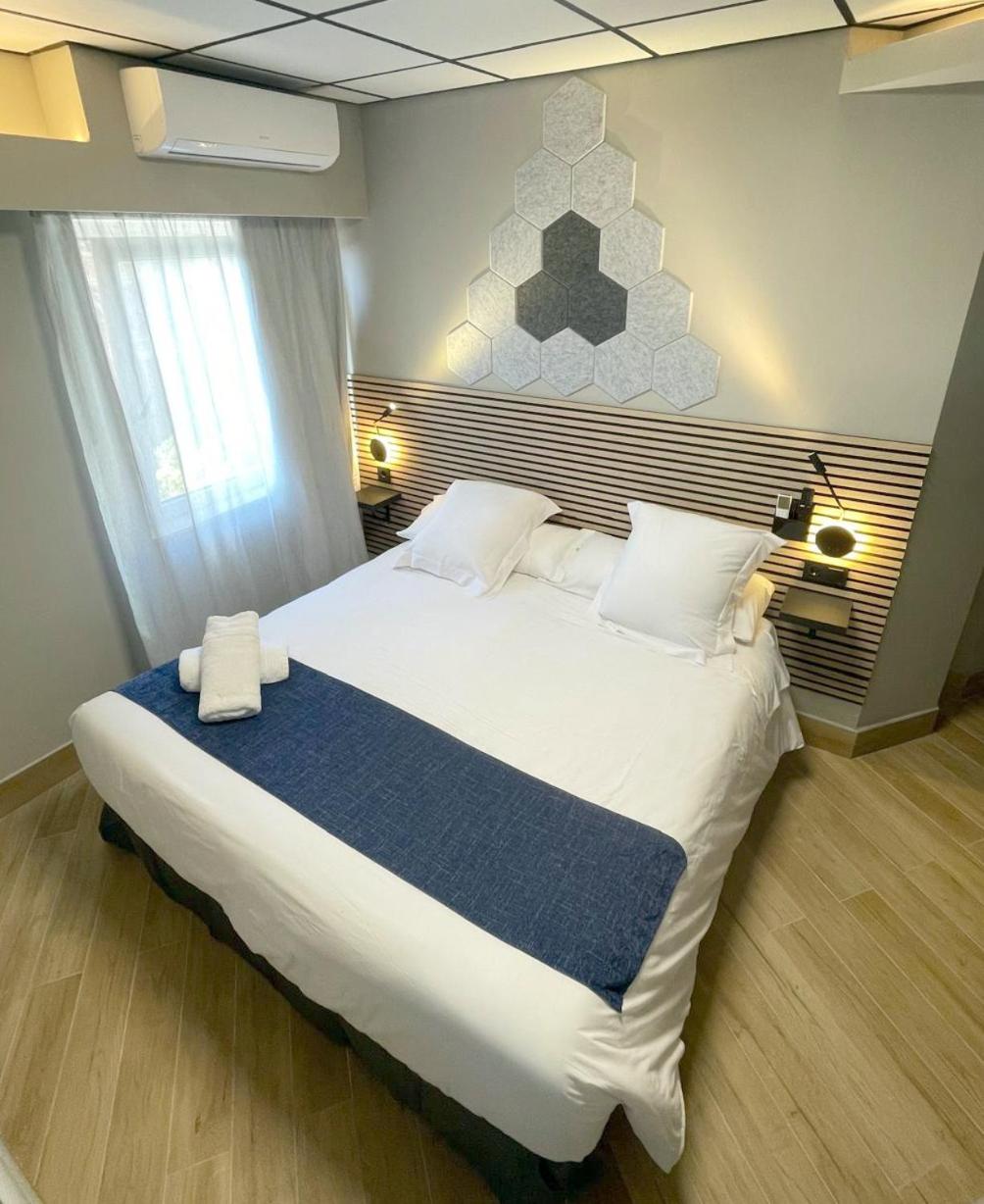 Double Room with Spa Bath photo 2