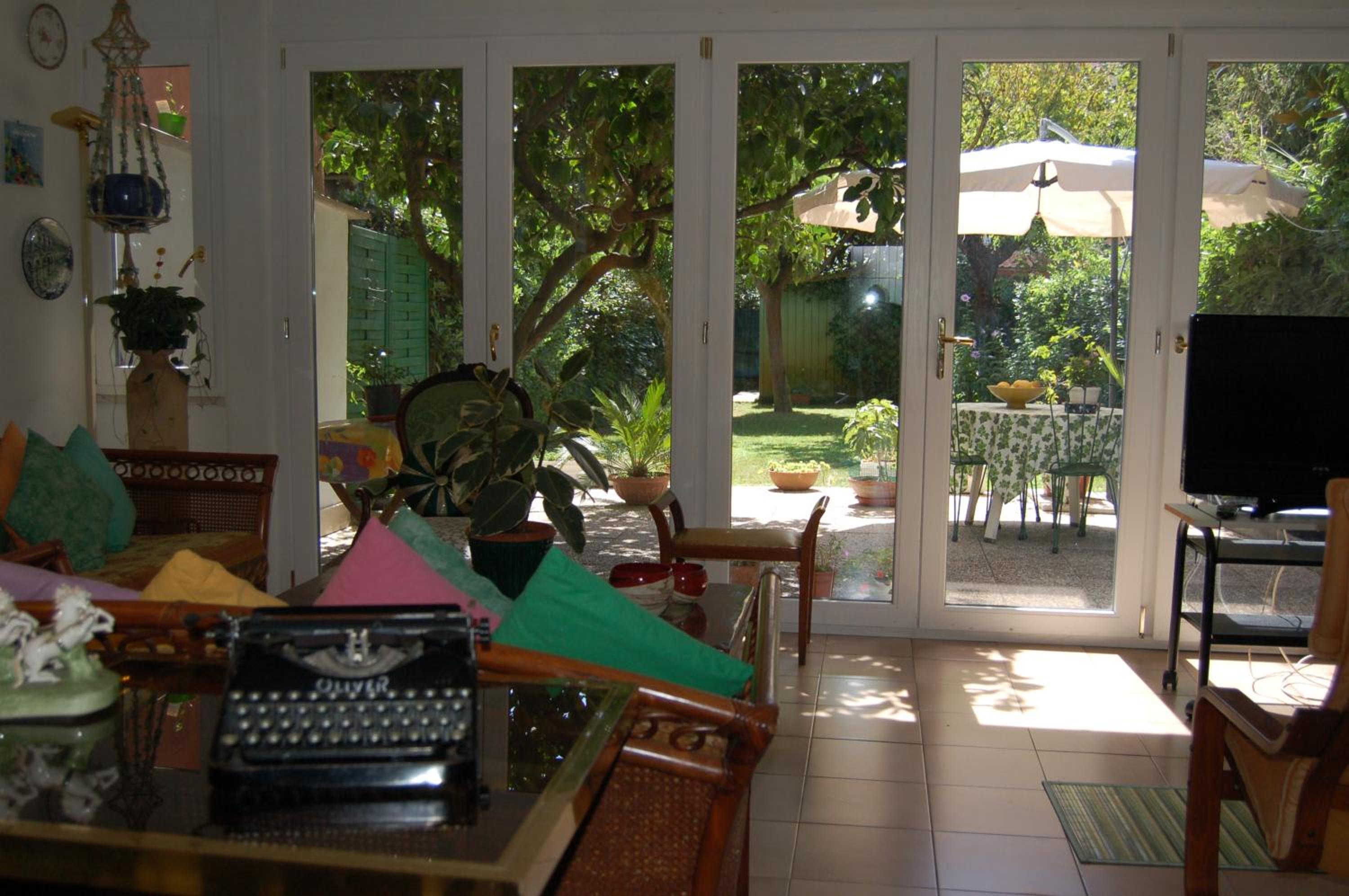 Double Room - Photo 18