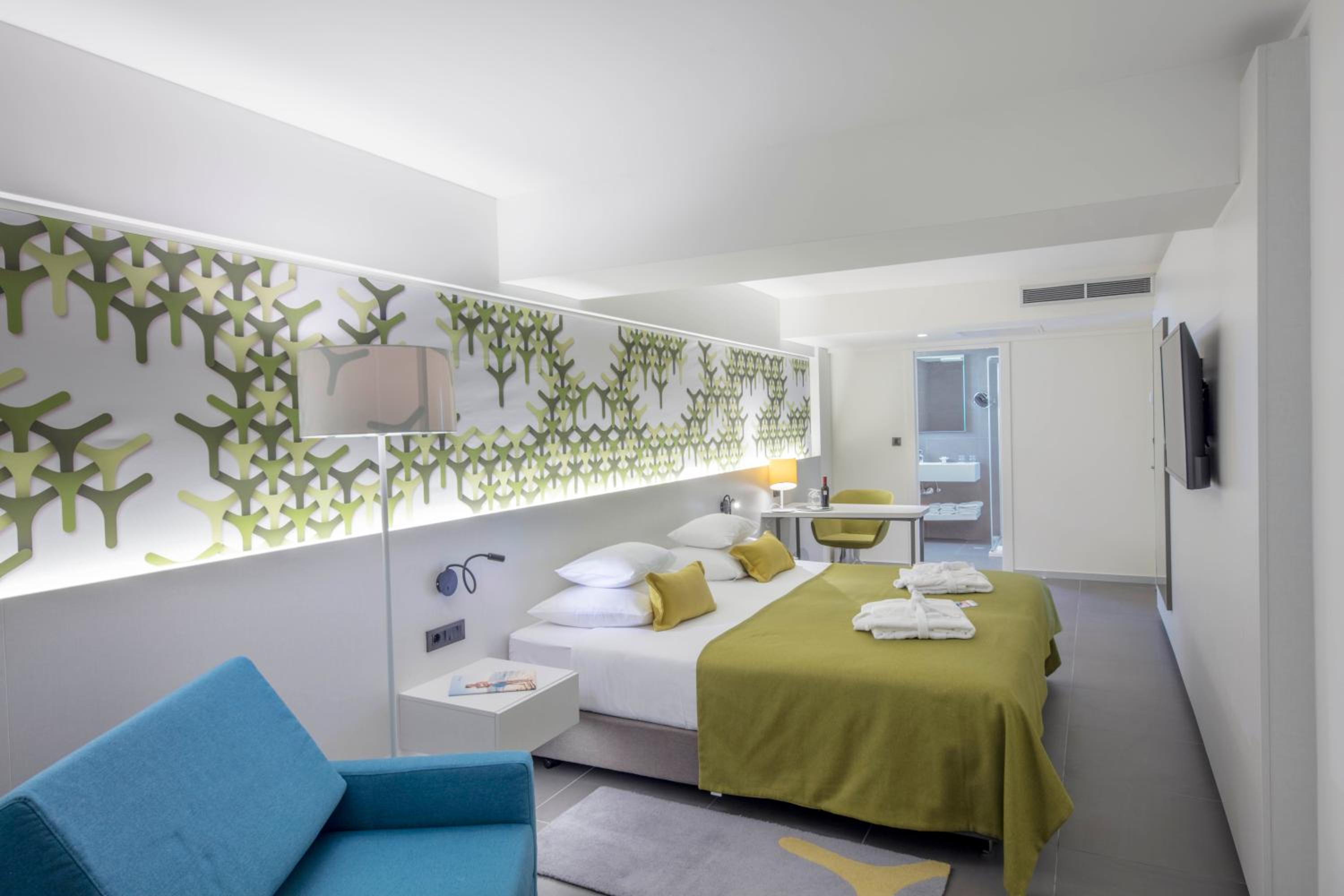 Junior Suite with Sea View photo 2