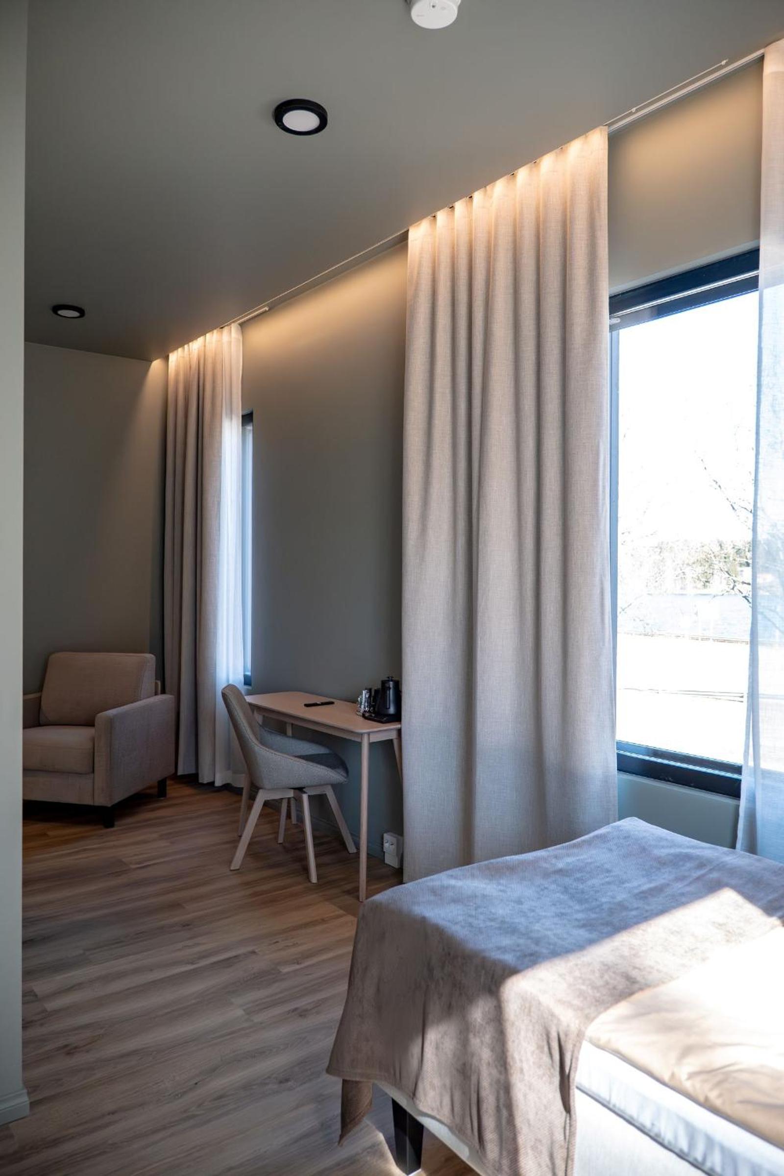 Twin Room with Lake View