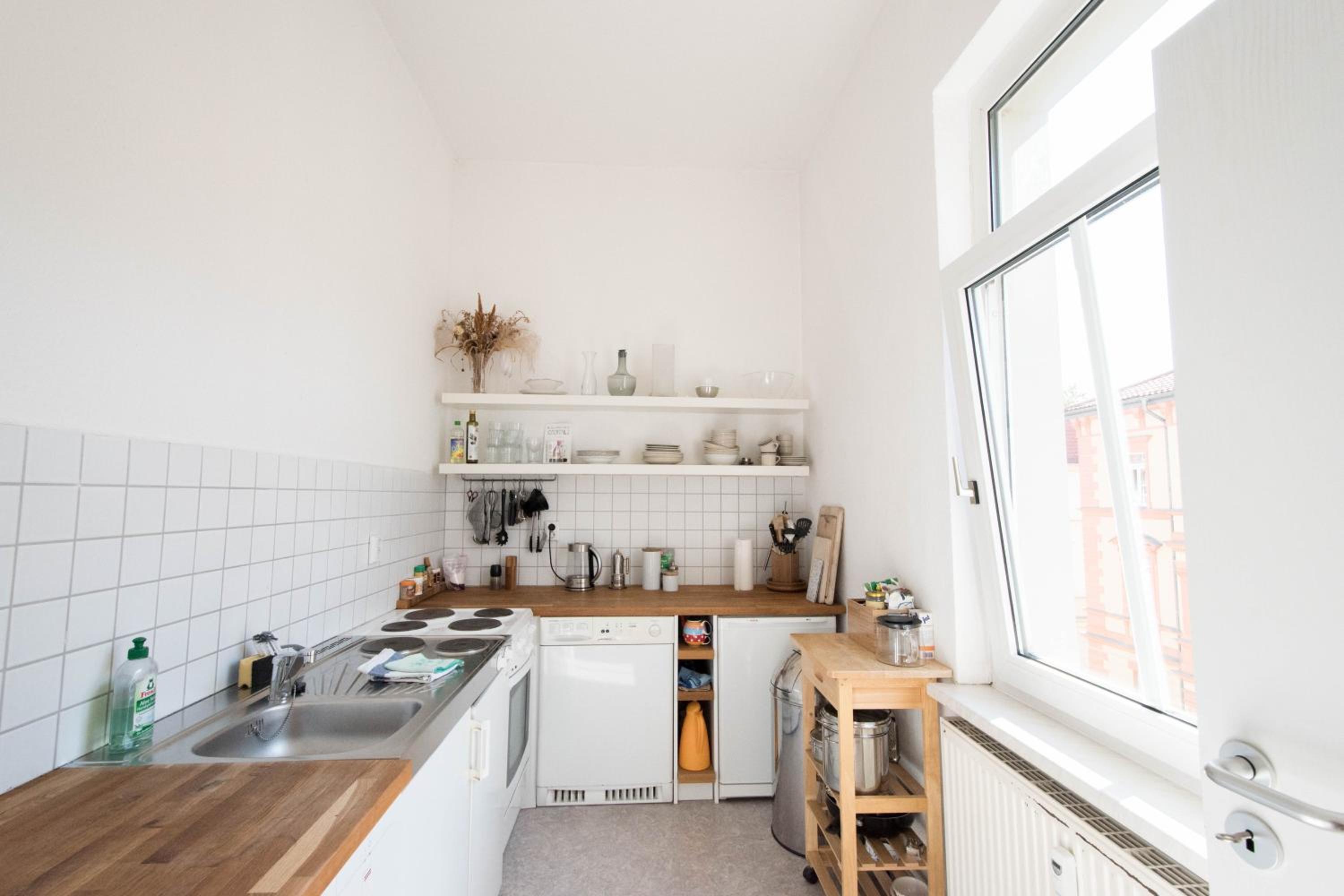 One-Bedroom Apartment - Photo 6