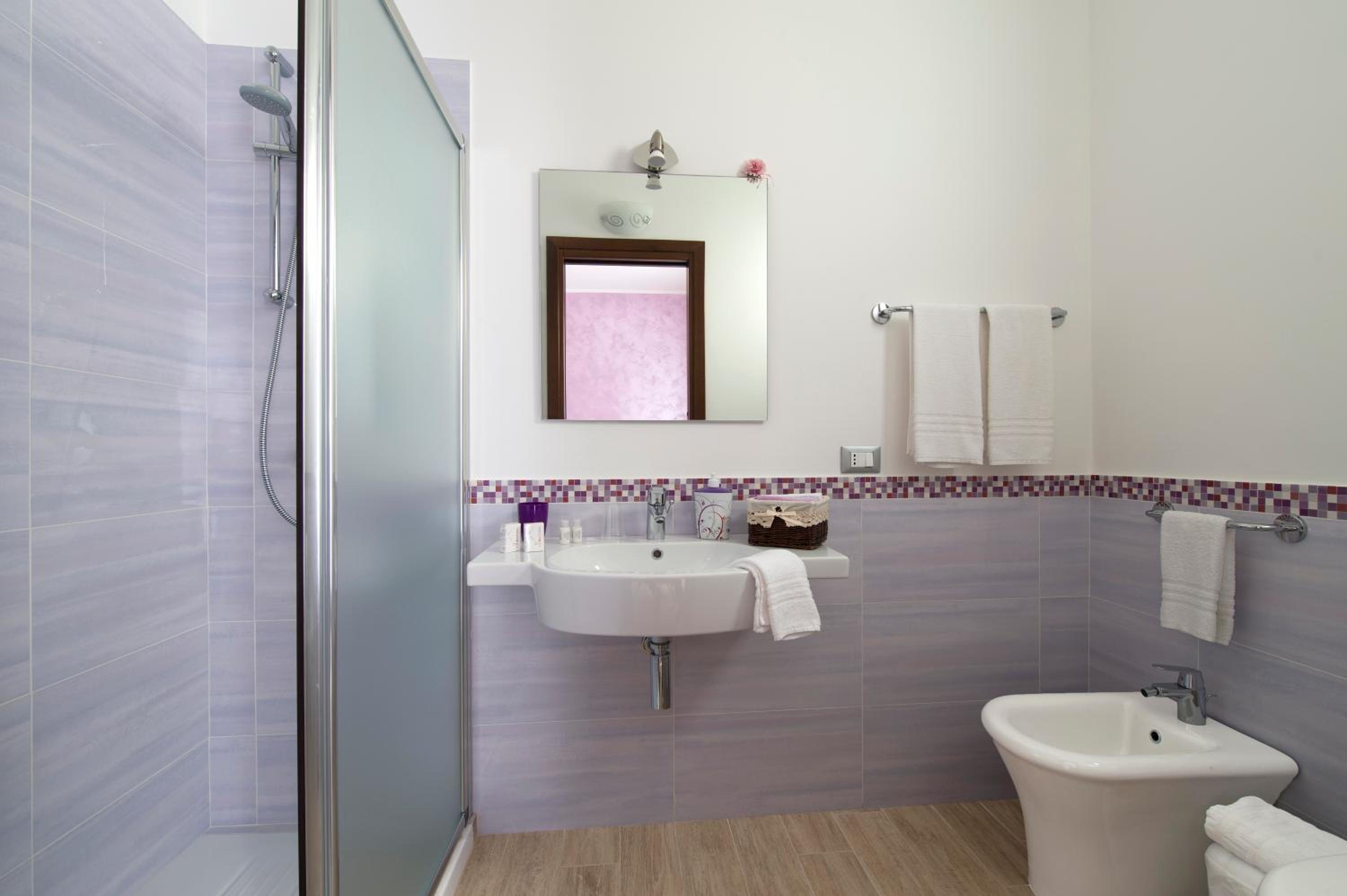 Triple Room with Garden View - Photo 2