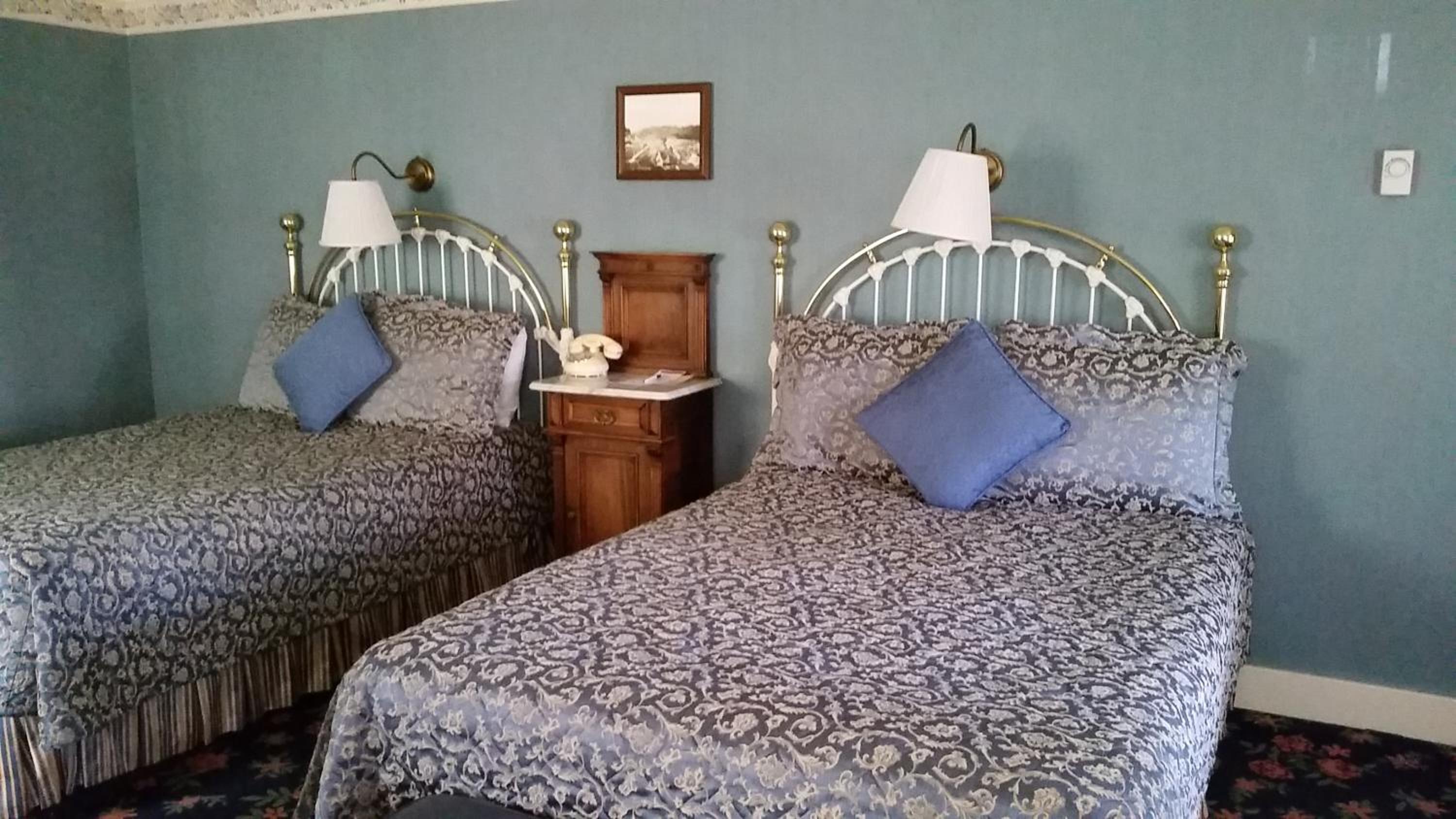 Superior Double Room with Two Double Beds