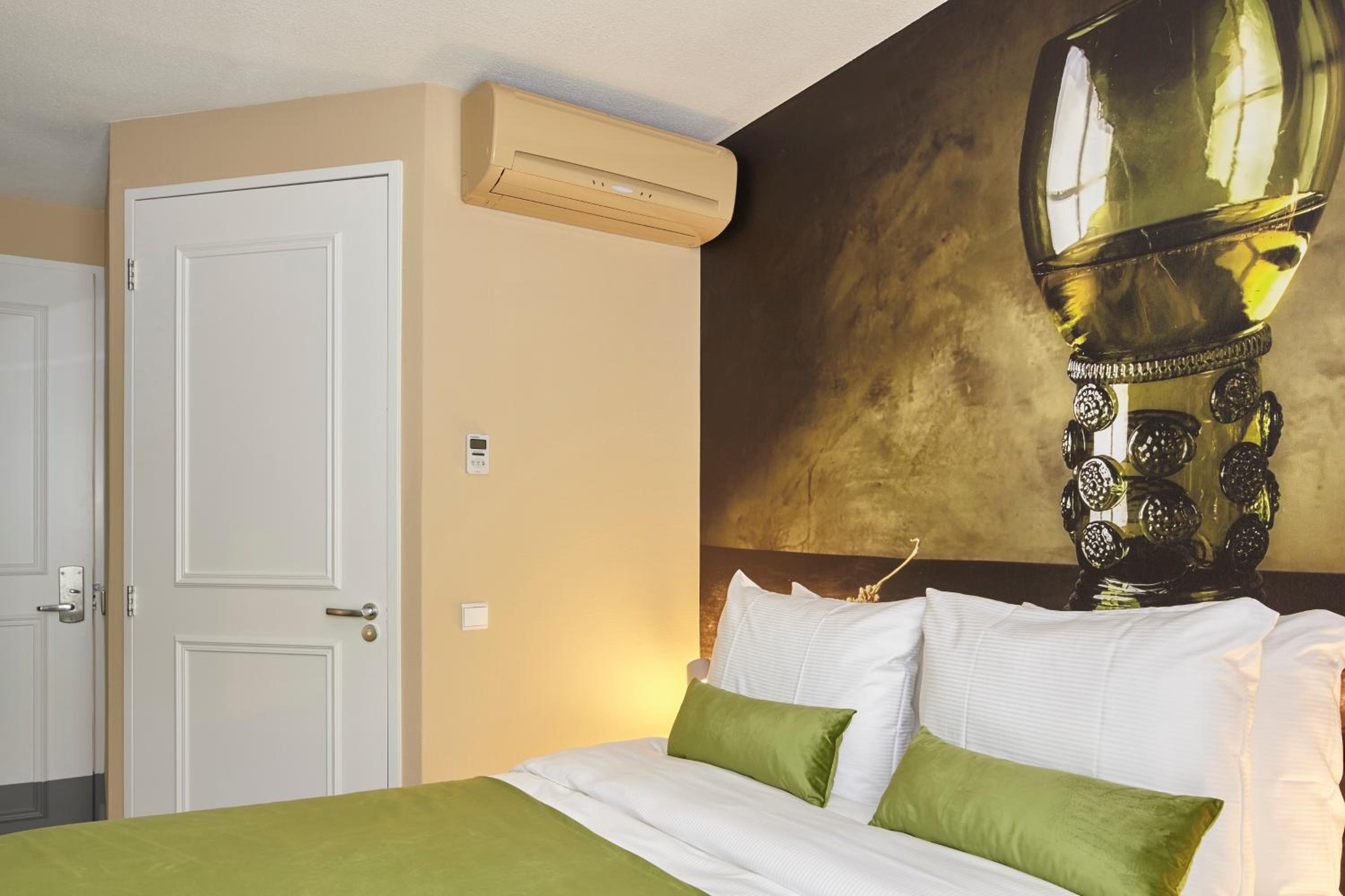 Standard Double Room with Balcony photo 2