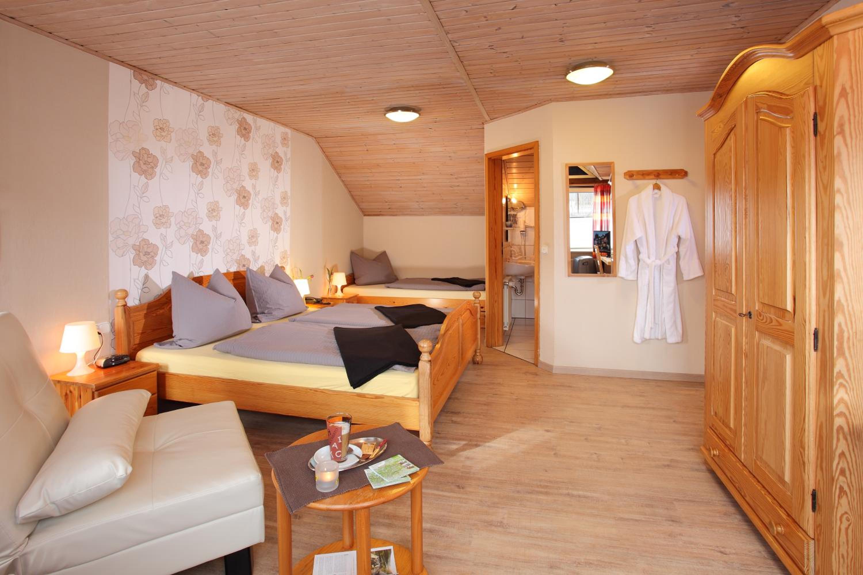 Triple Room - Photo 3