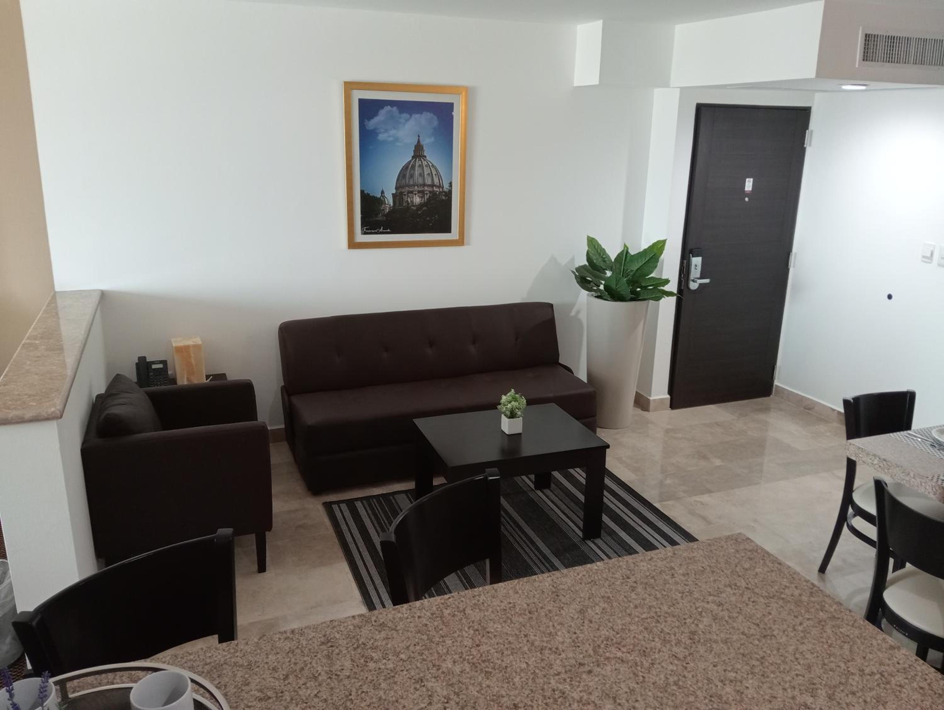 Executive Suite photo 3