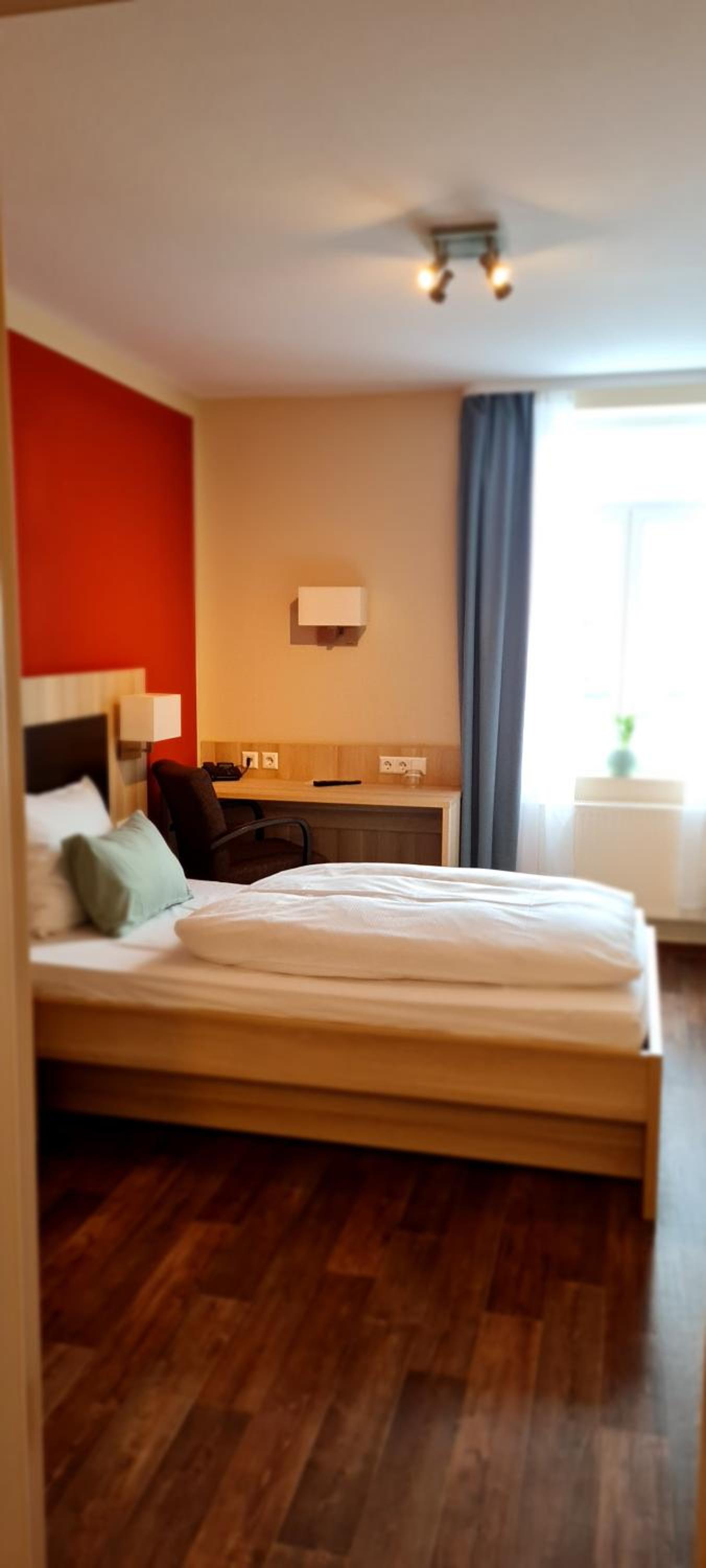 Single Room photo 3