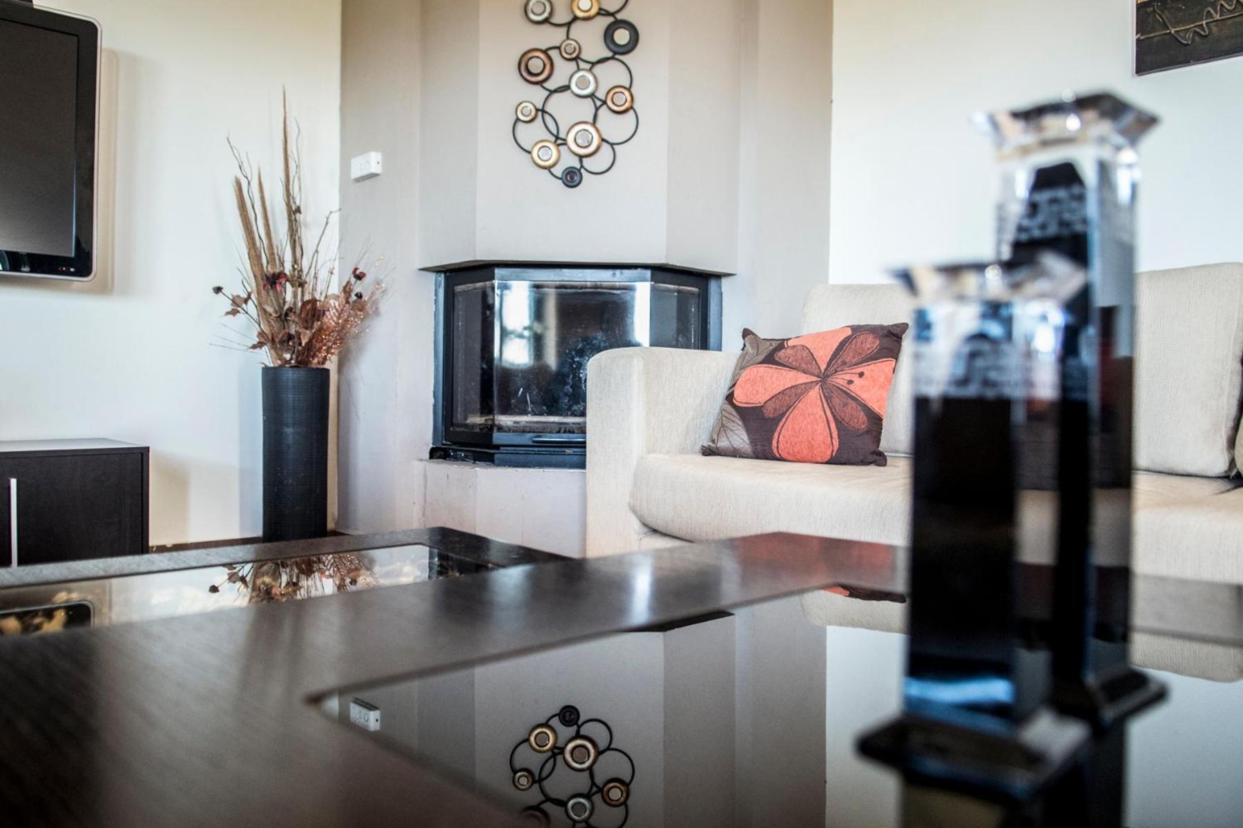 Three-Bedroom House - Photo 8