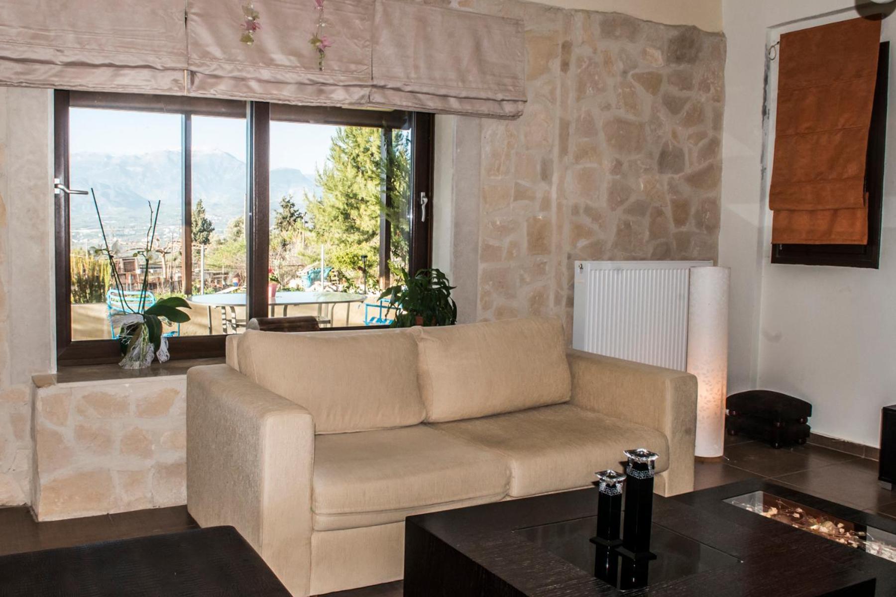 Three-Bedroom House - Photo 6