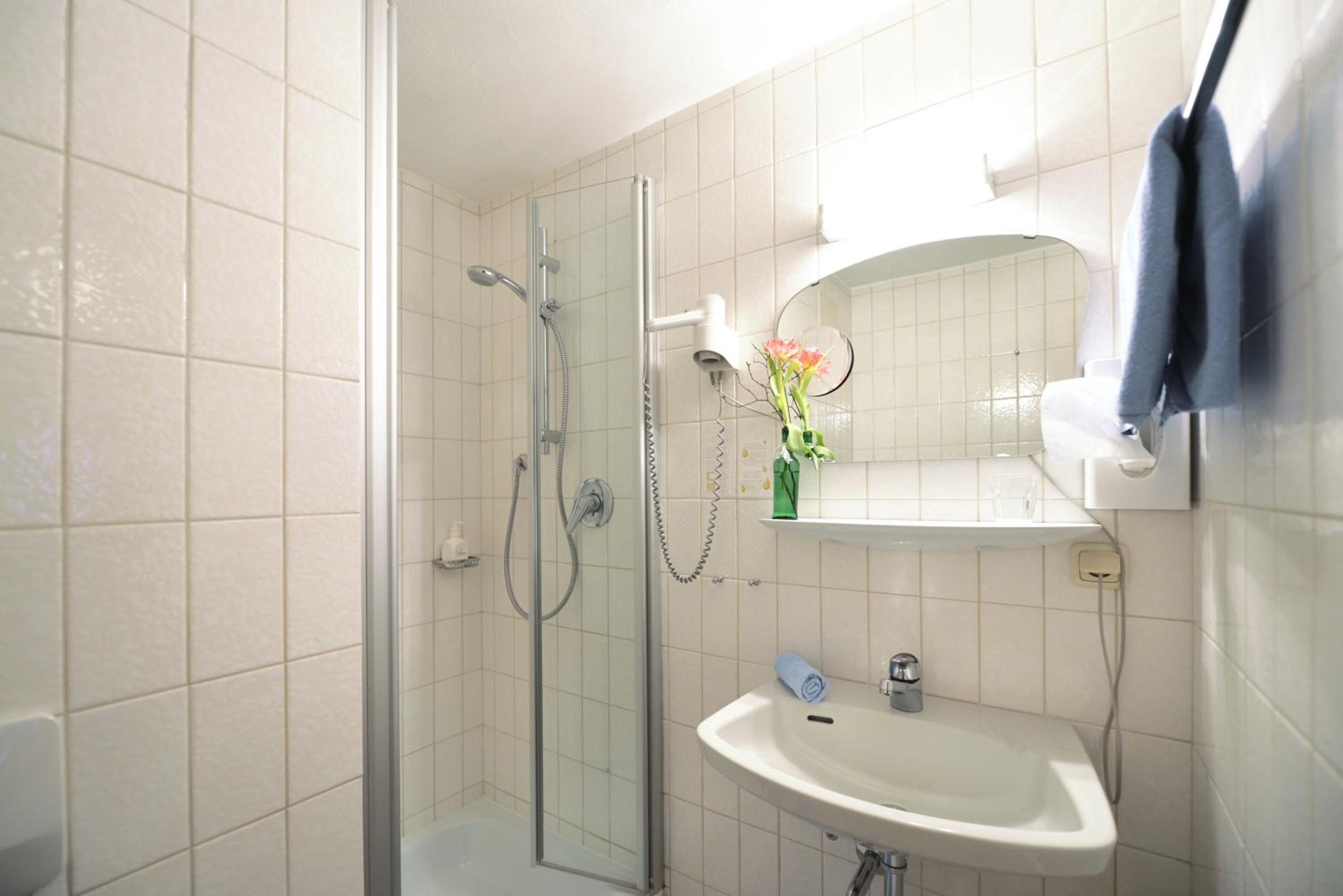 Double Room - Photo 4
