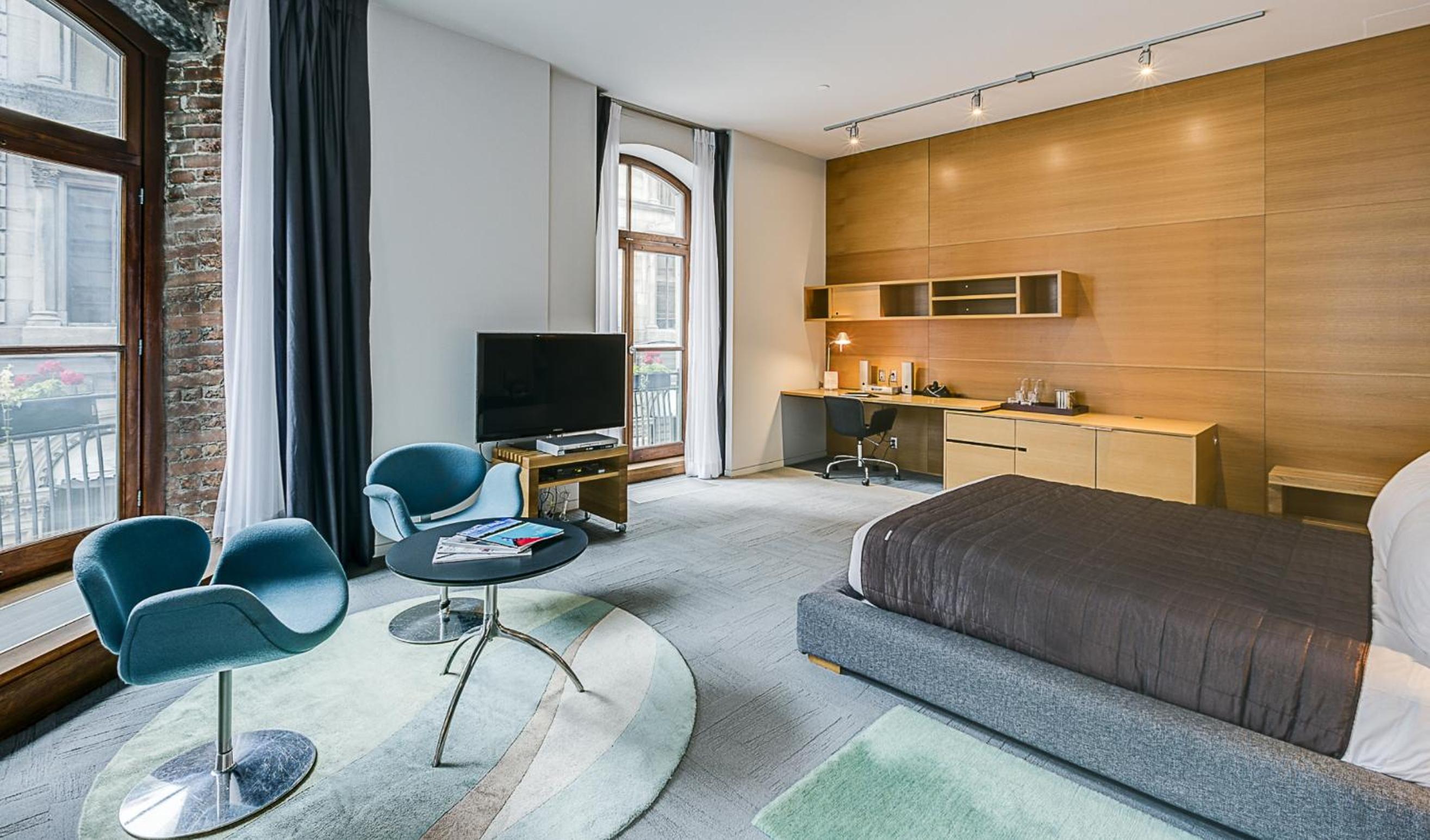 Suite - Photo 2