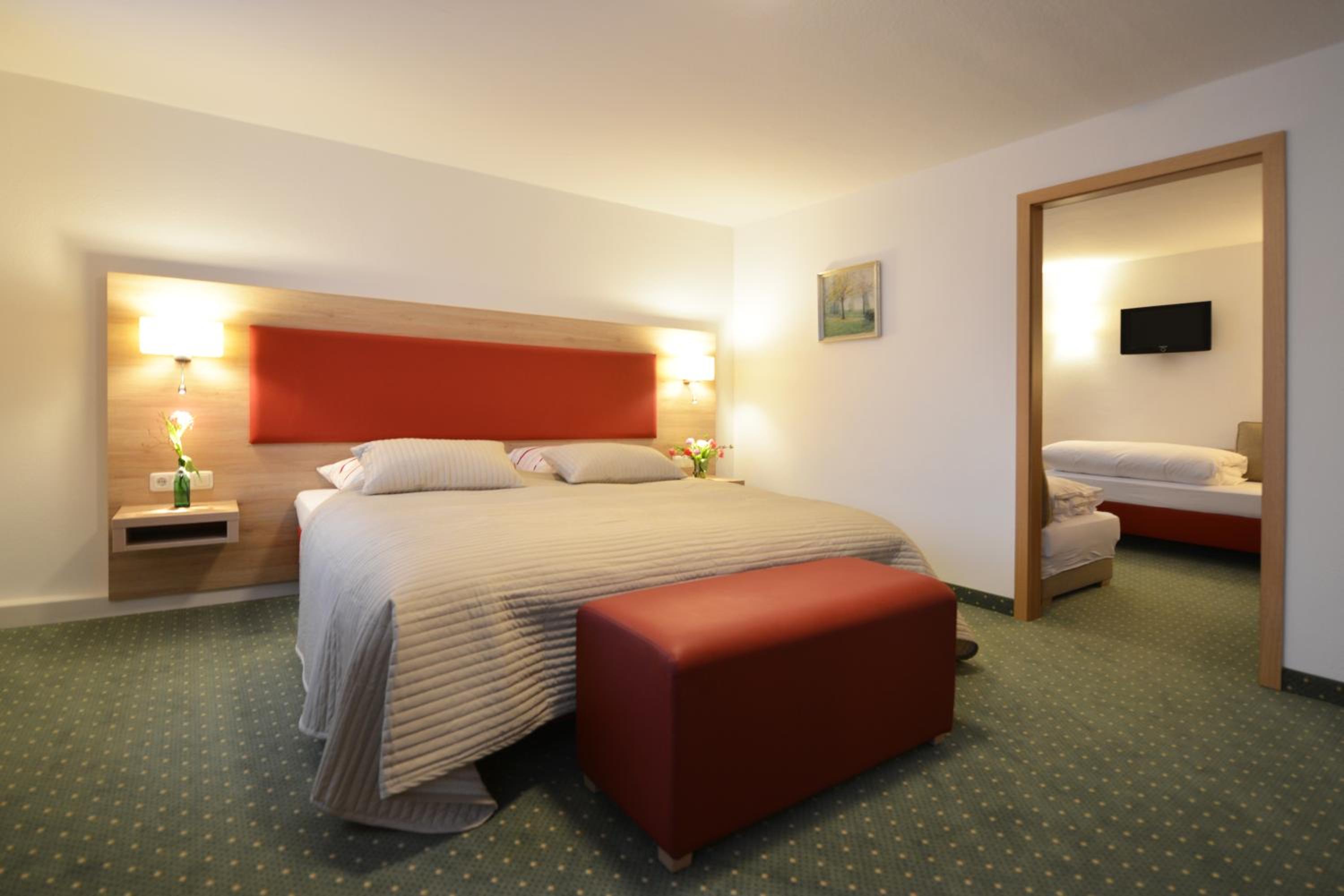 Family Two-Bedroom Suite photo 3