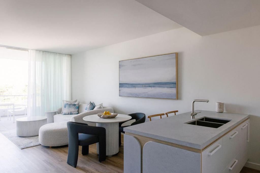 Two-Bedroom Apartment - Oceanfront  photo 3