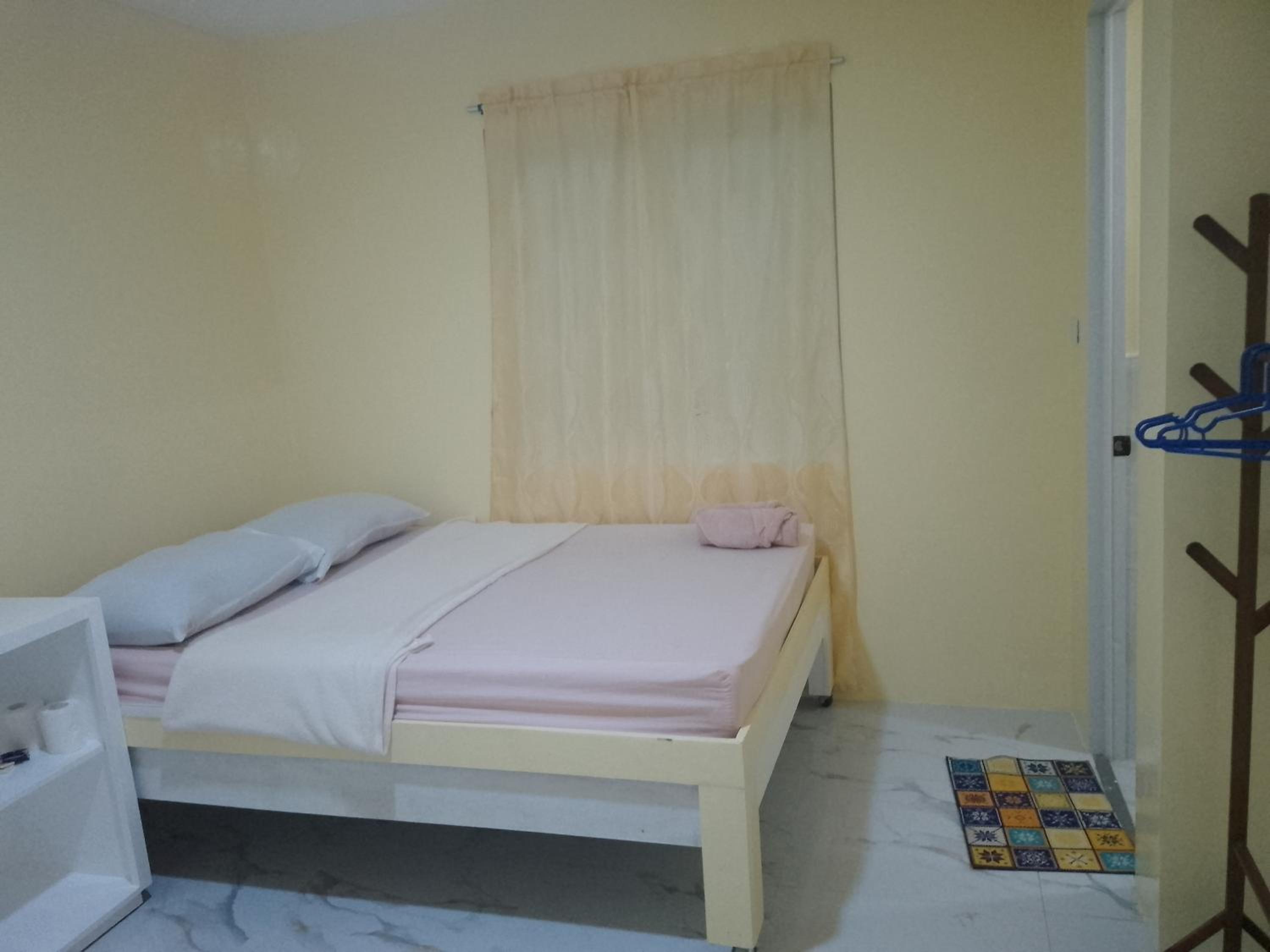 Queen Room photo 3