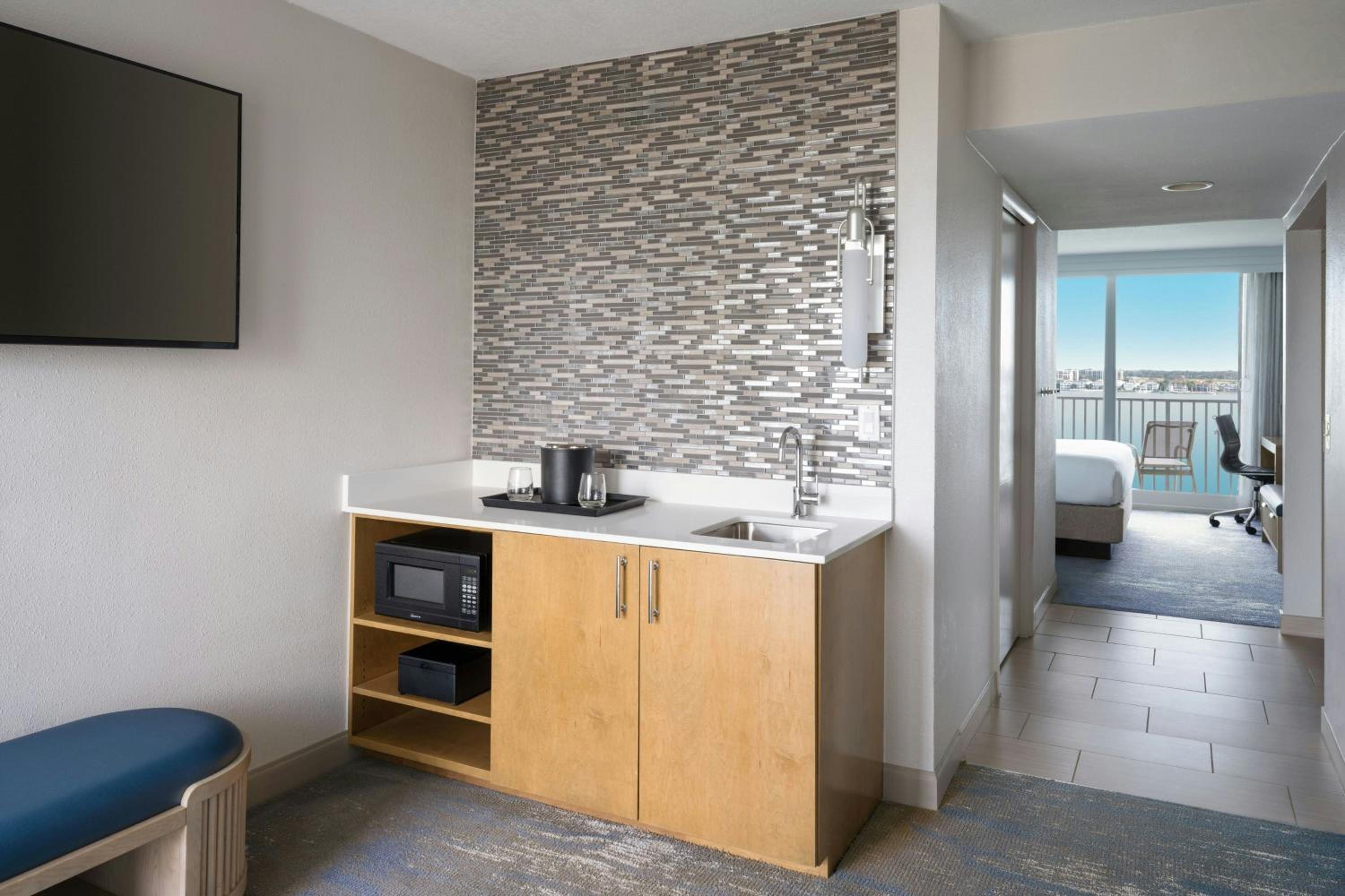 One-Bedroom King Suite with Waterfront View and Sofa Bed - Hearing Accessible - Photo 2