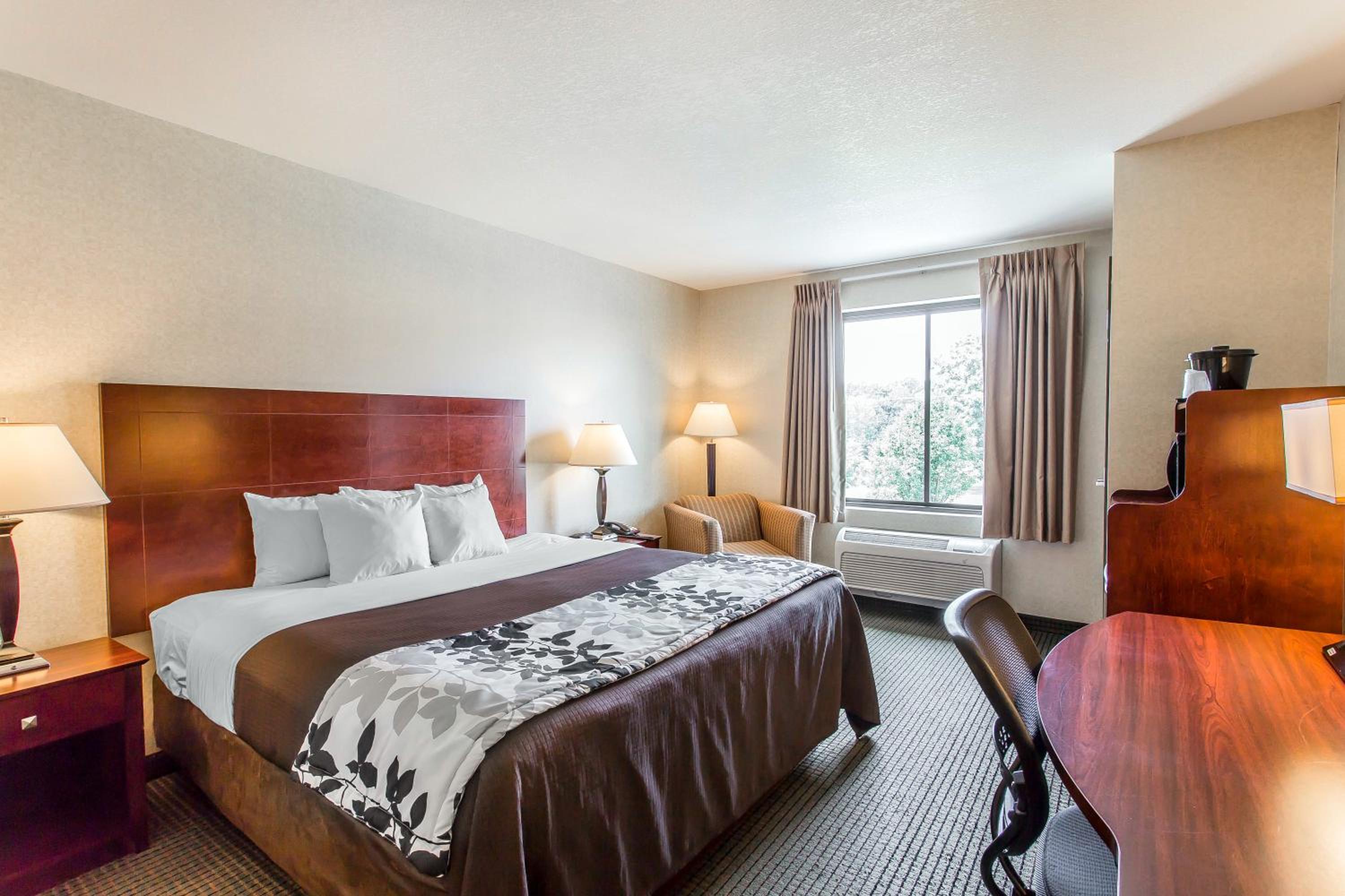 King Room - Disability Access/Non-Smoking - Photo 2