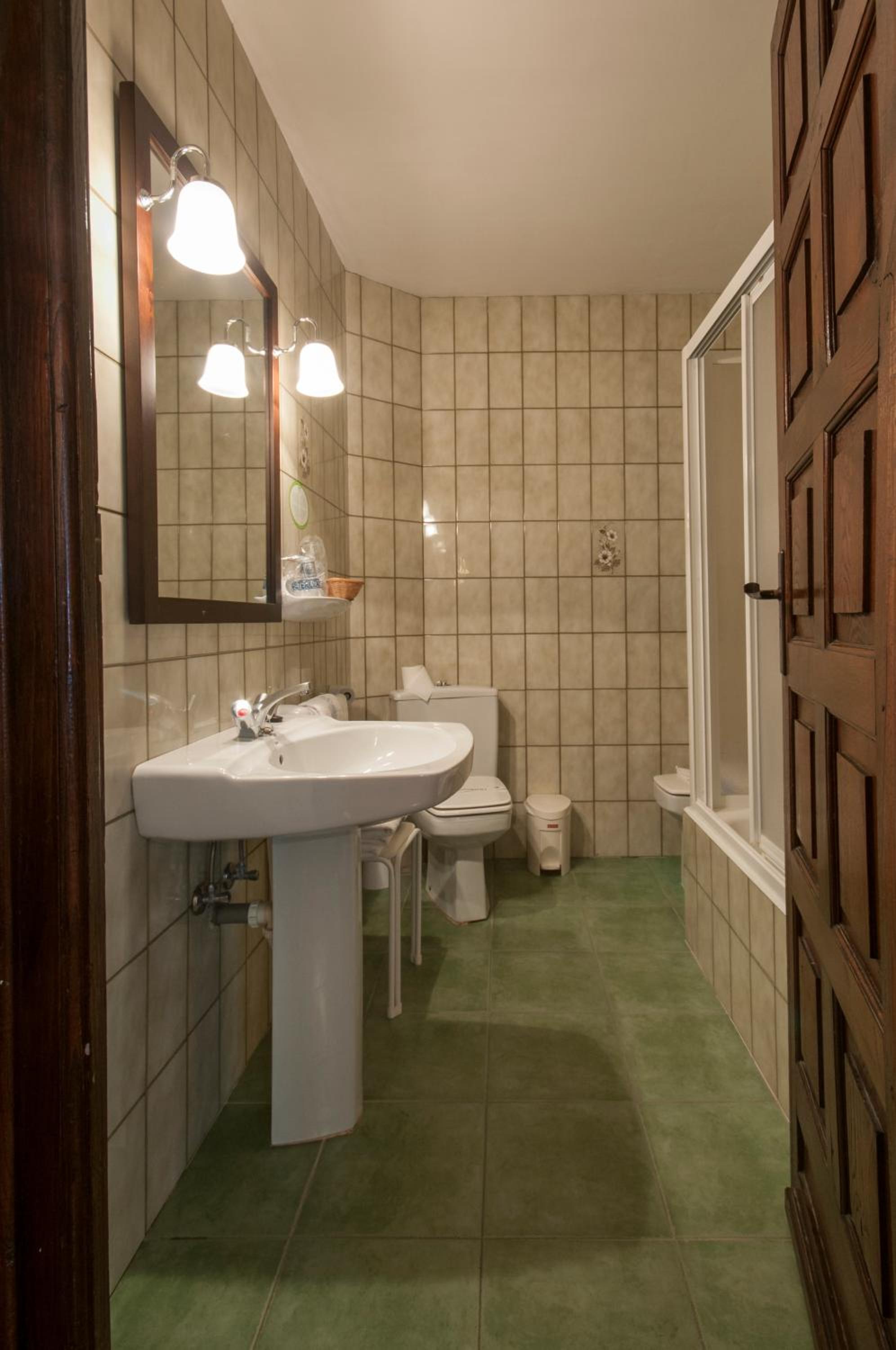 Triple Room - Photo 7