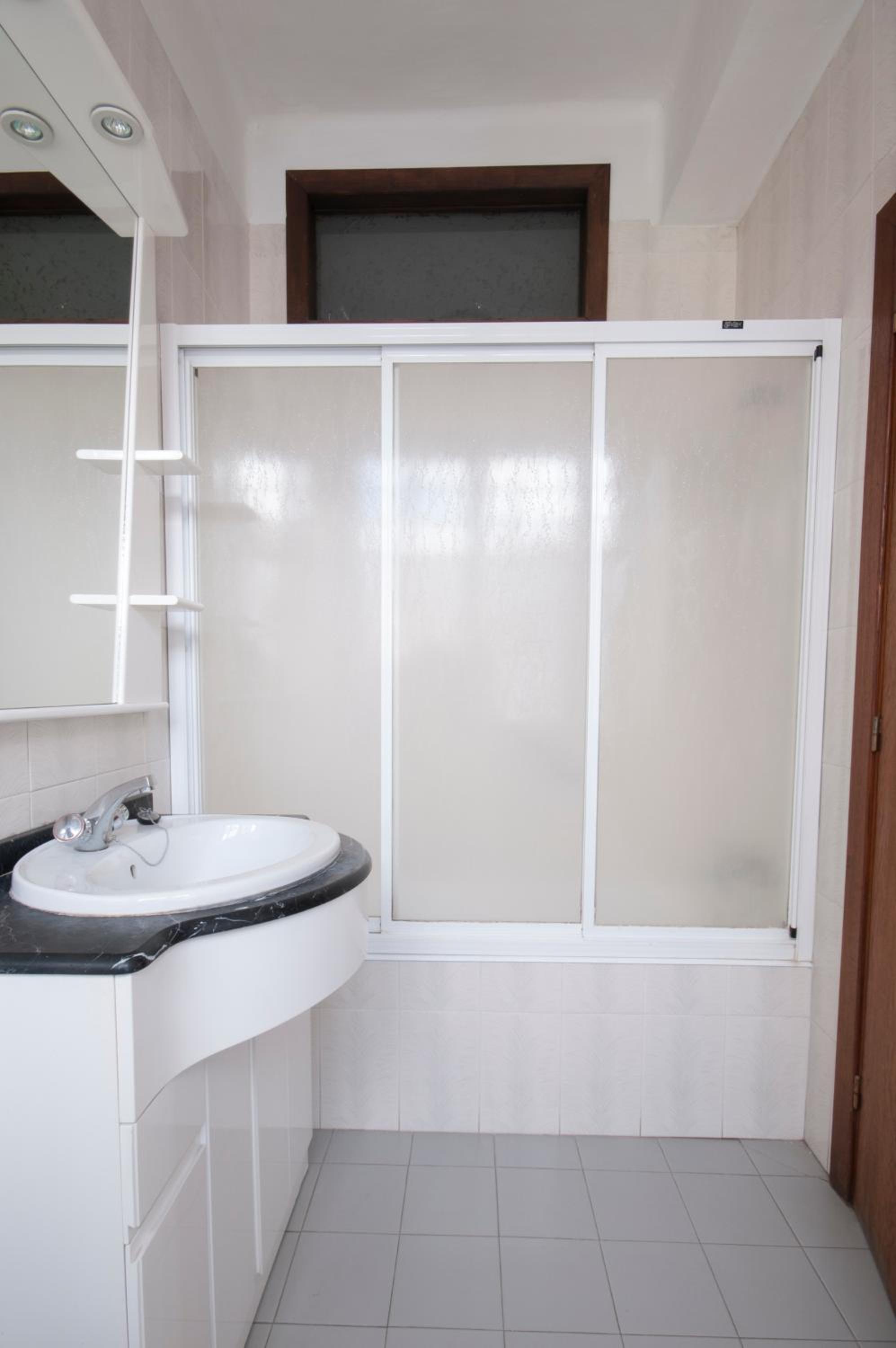 Double or Twin Room - Photo 16