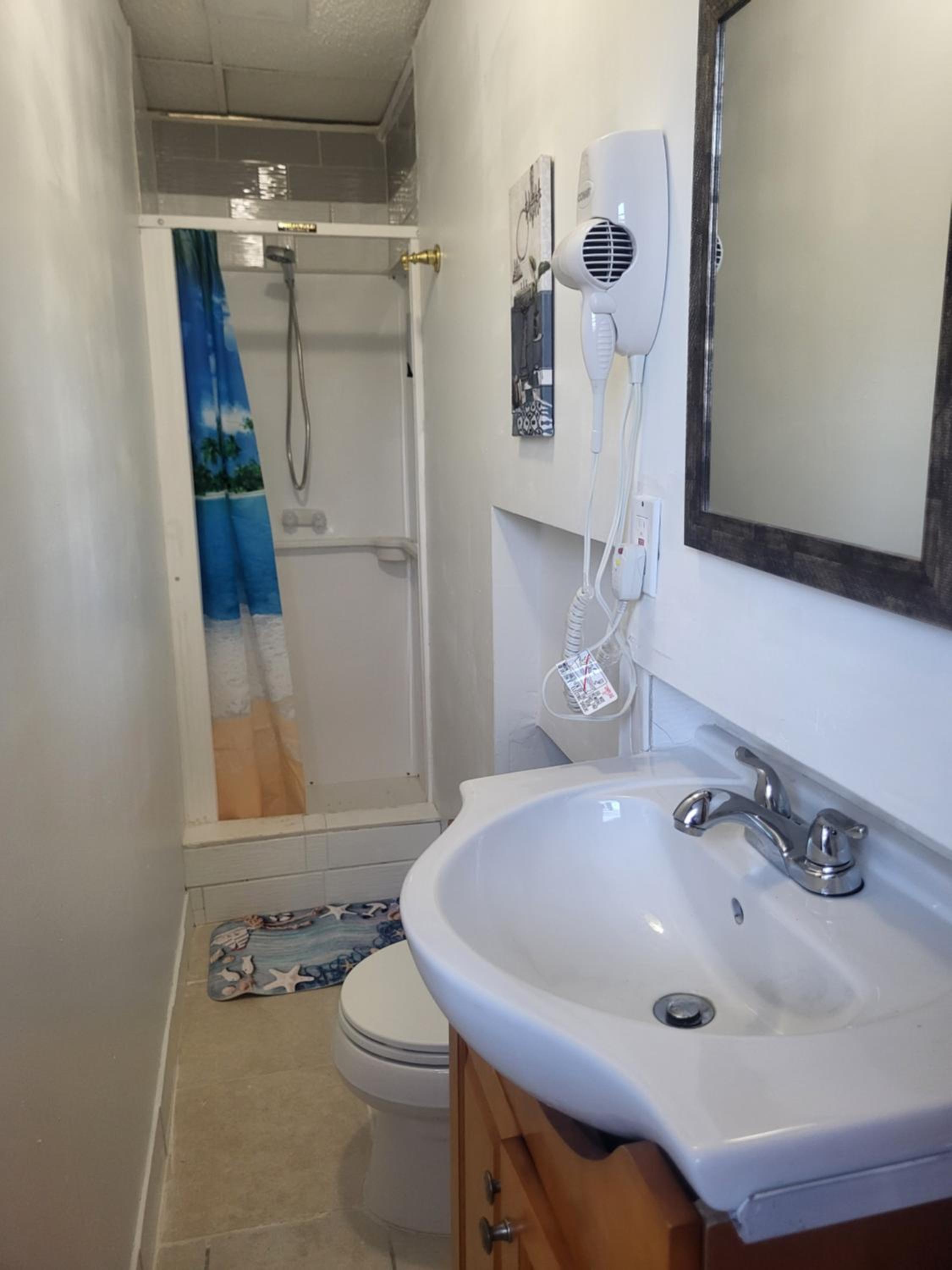 Double Room with Shared Bathroom photo 1