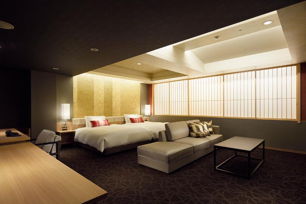 Junior Suite Twin Room with 2 extra beds - Non-Smoking