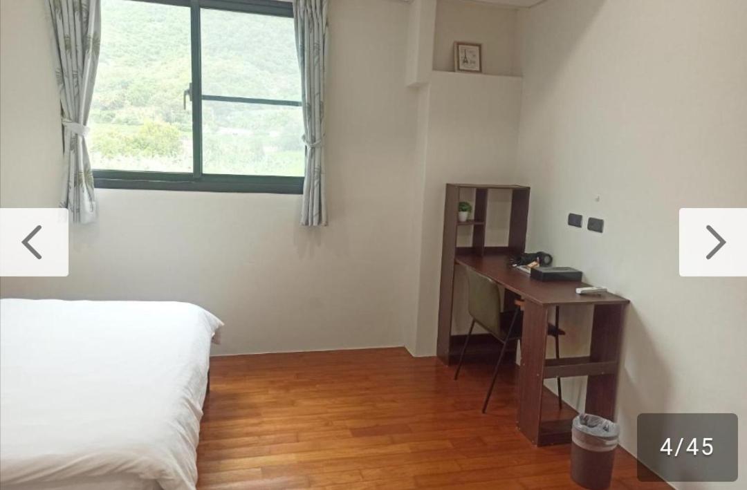 Standard Double Room with Shared Bathroom photo 2