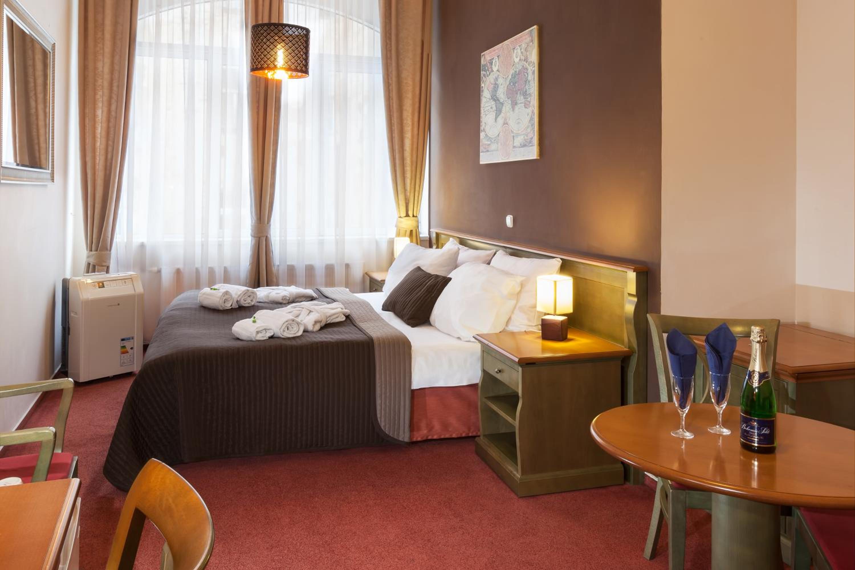 Superior Double or Twin Room photo 2