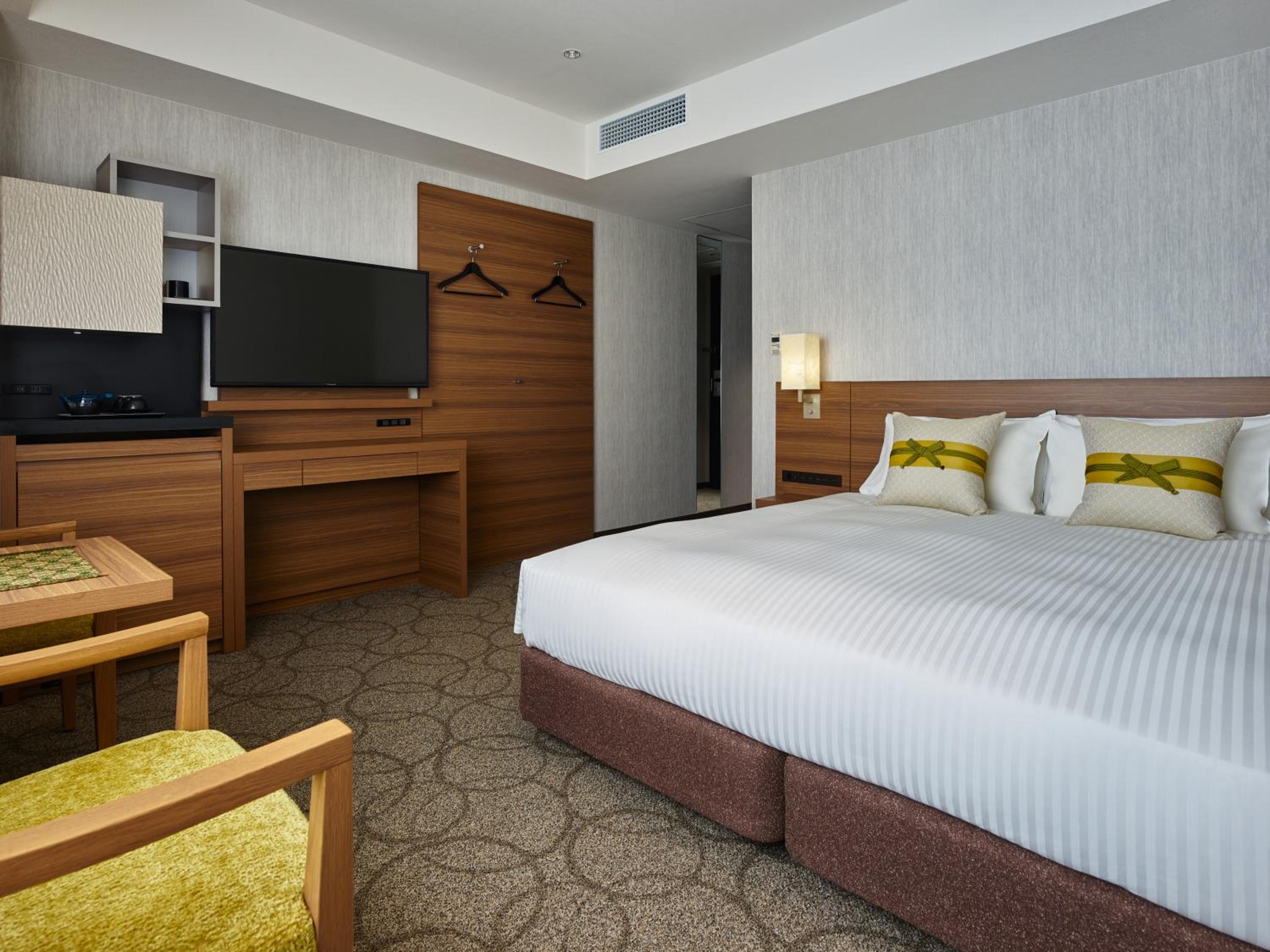 Accessible Double Room - Non-Smoking photo 1