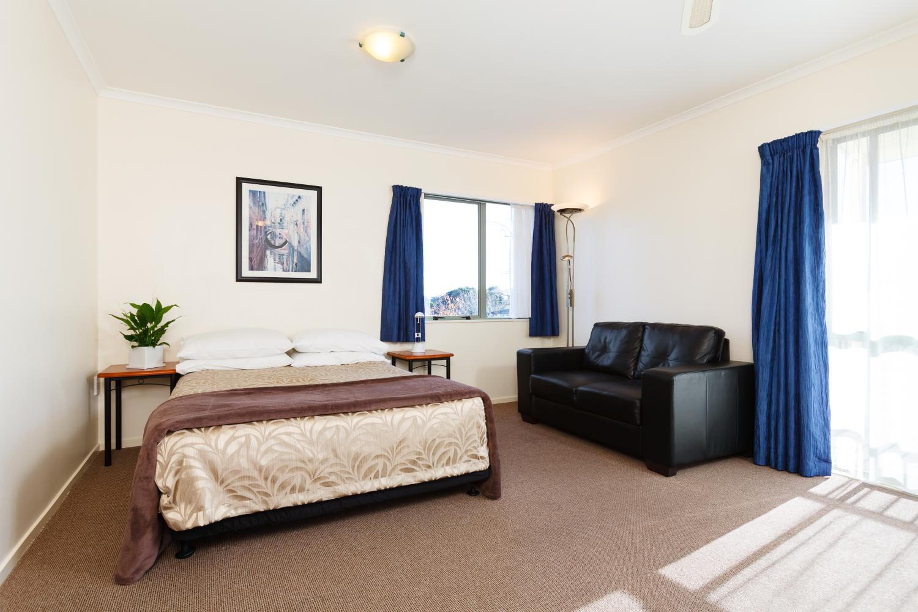 Executive One-Bedroom Apartment photo 3
