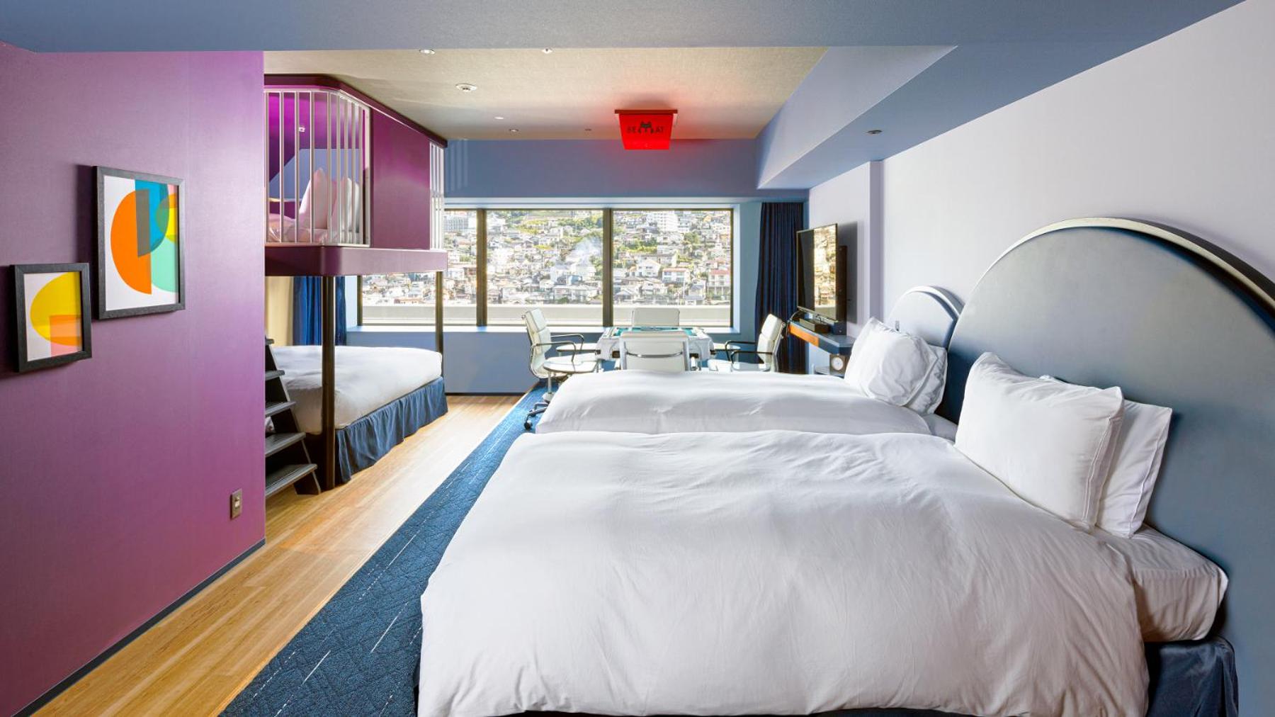 Deluxe Triple Room with City View [BEAST] - Photo 2