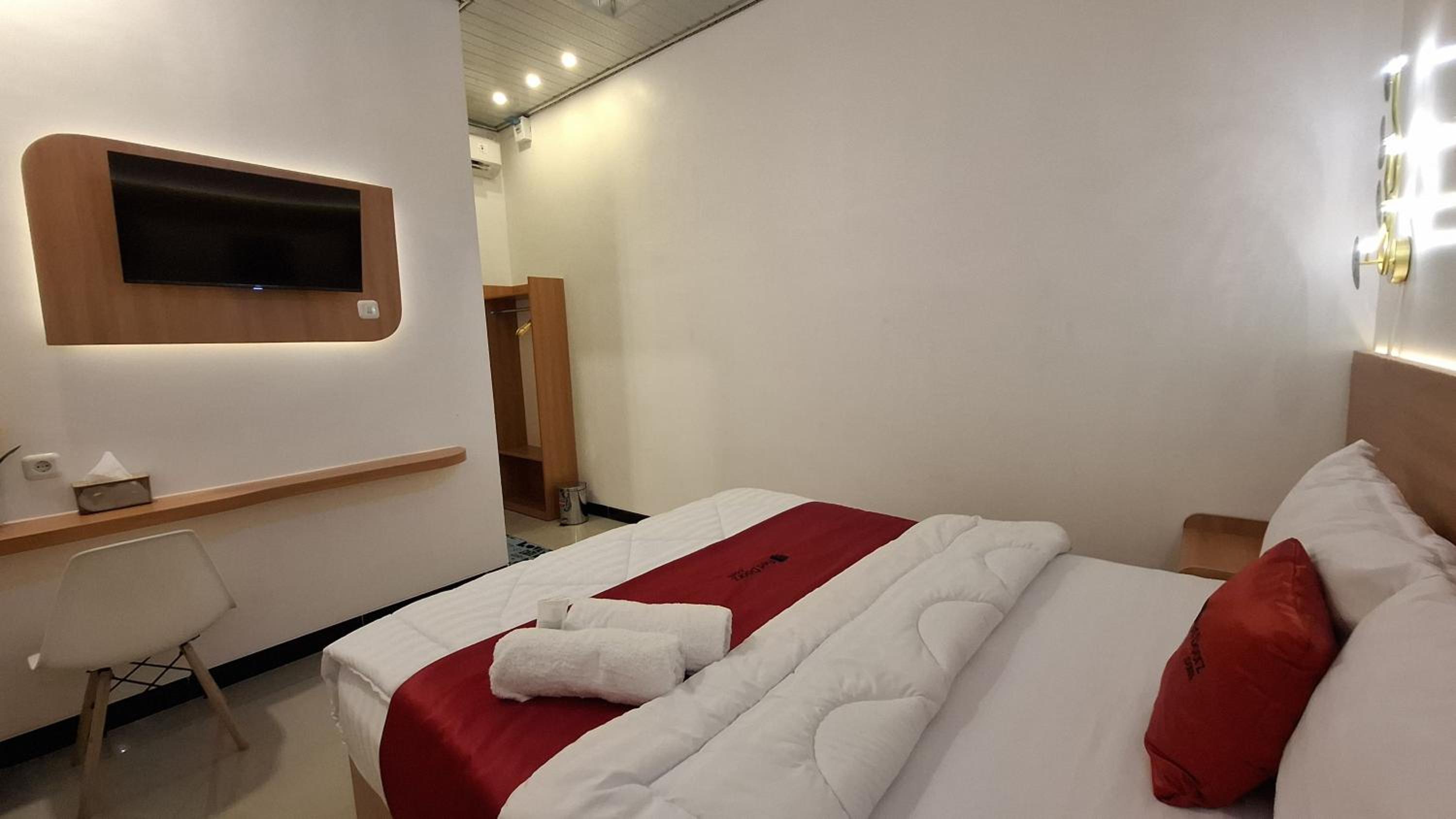 Deluxe Double Room - Photo 3