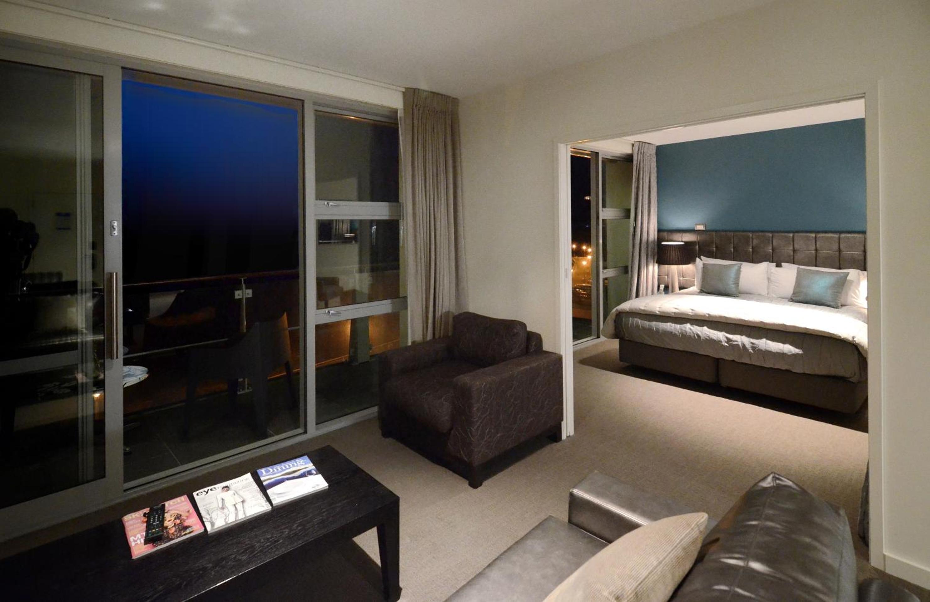 Luxury Apartment with Ocean View - Photo 3