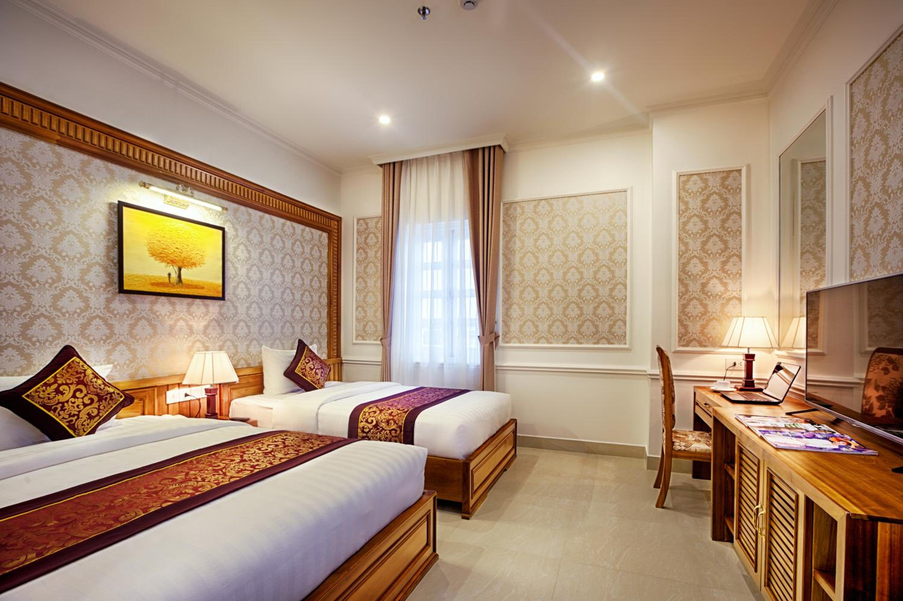 Superior Triple Room