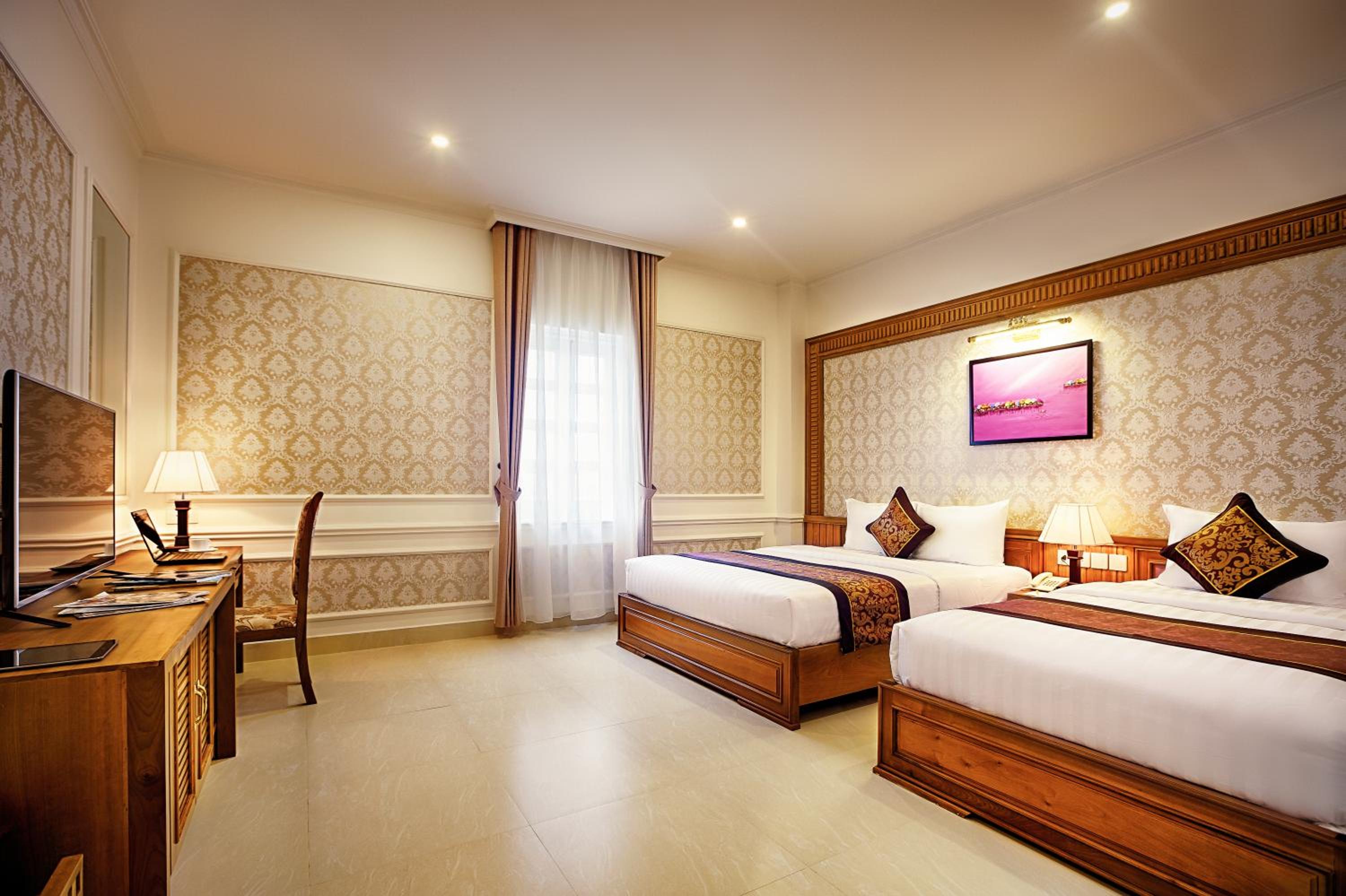 Deluxe Triple Room