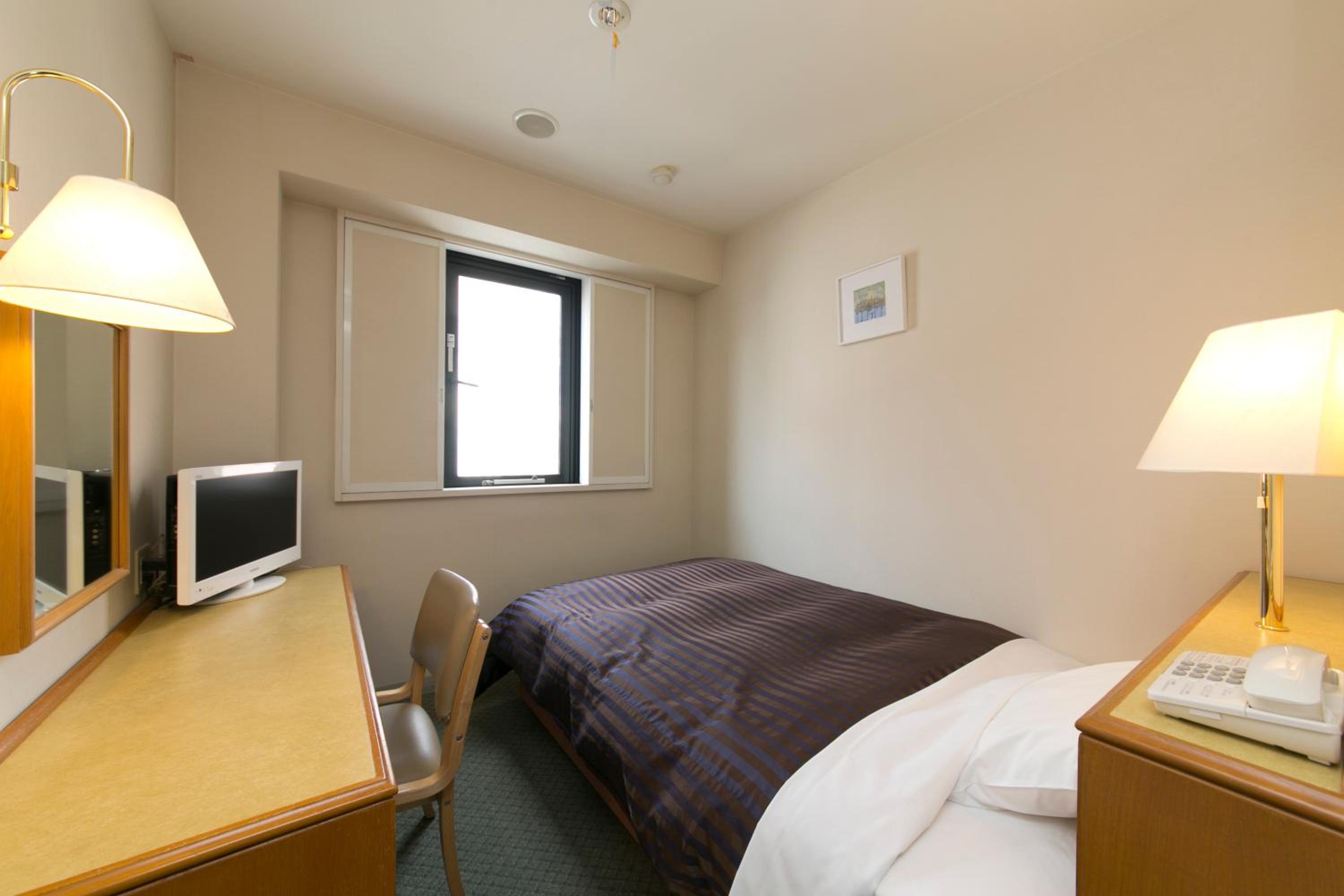 Double Room with Small Double Bed - Non-Smoking photo 1