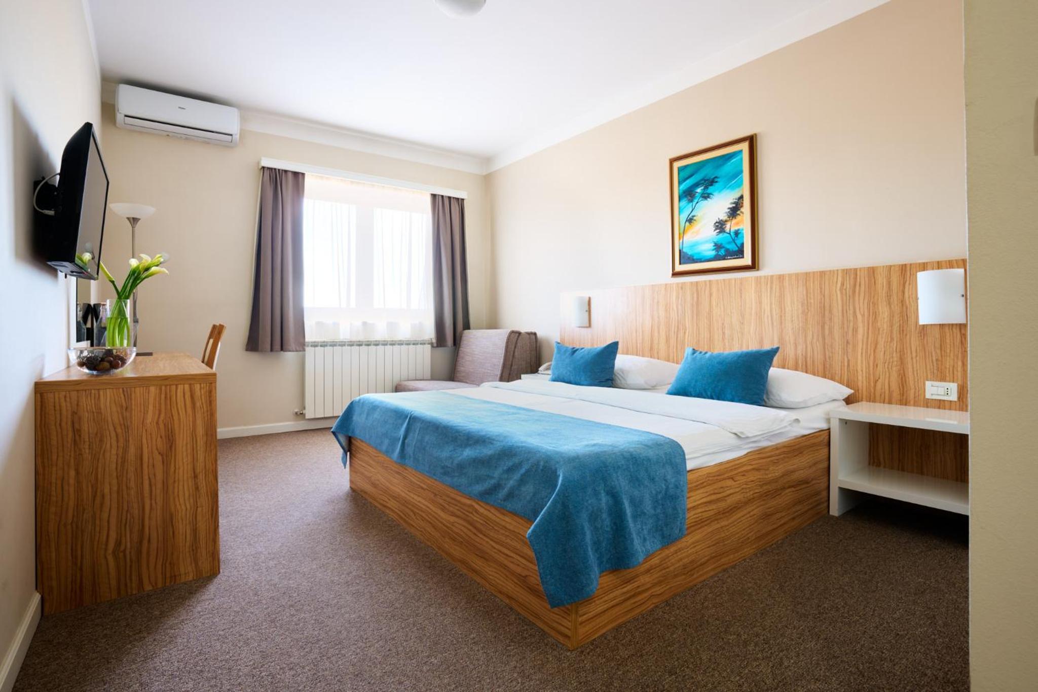 King Suite with Spa Bath