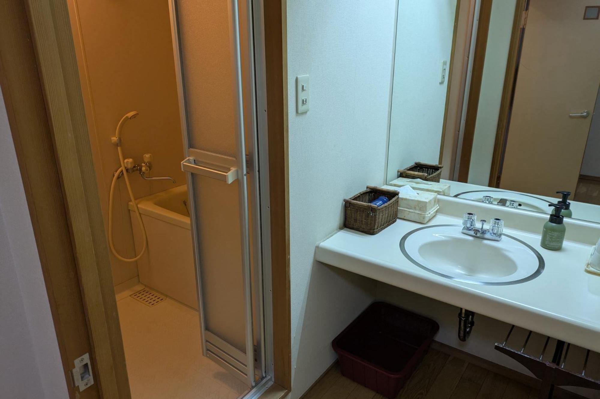 Japanese-Style Room - Photo 8
