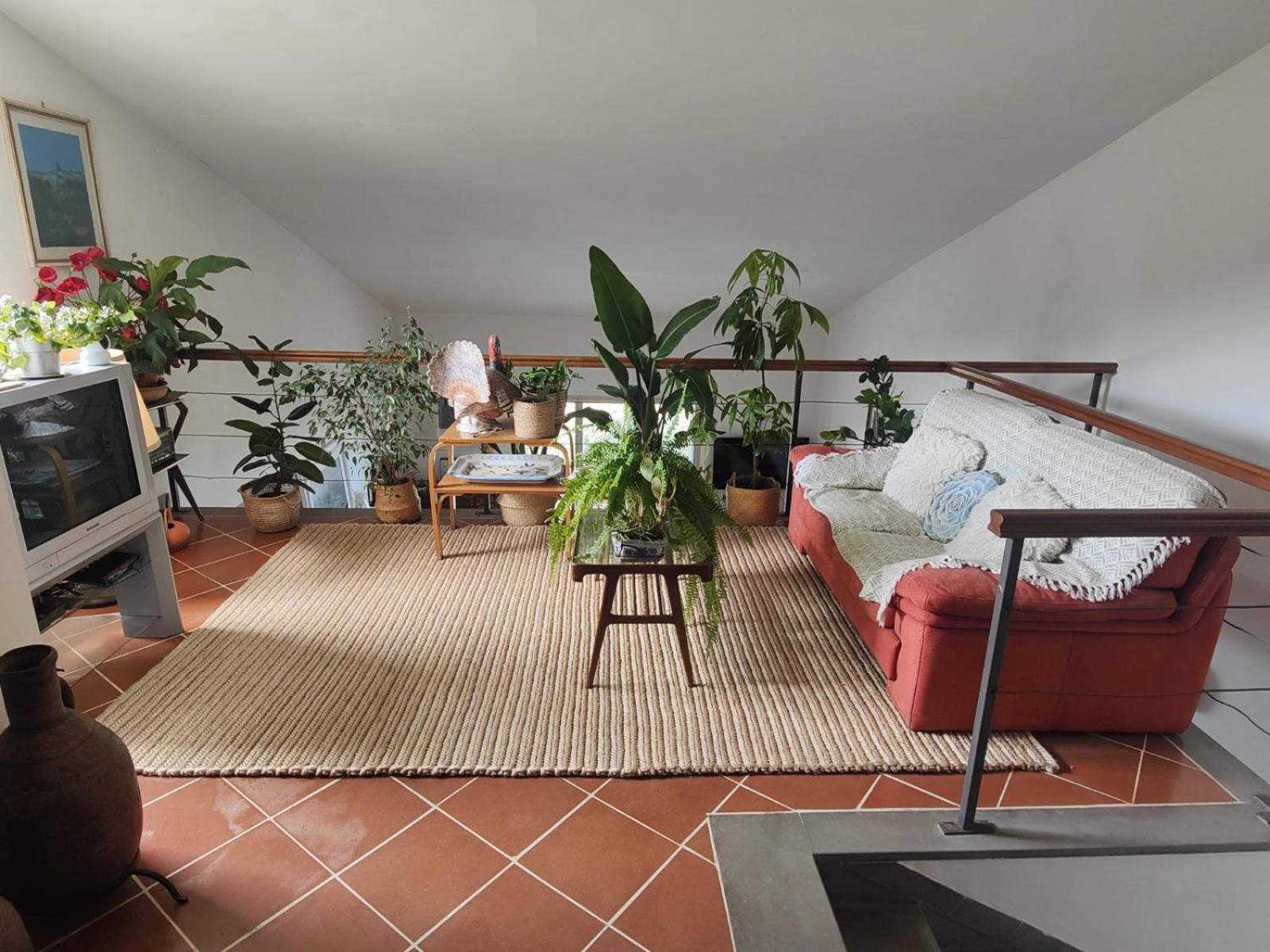 Large Double Room - Photo 4