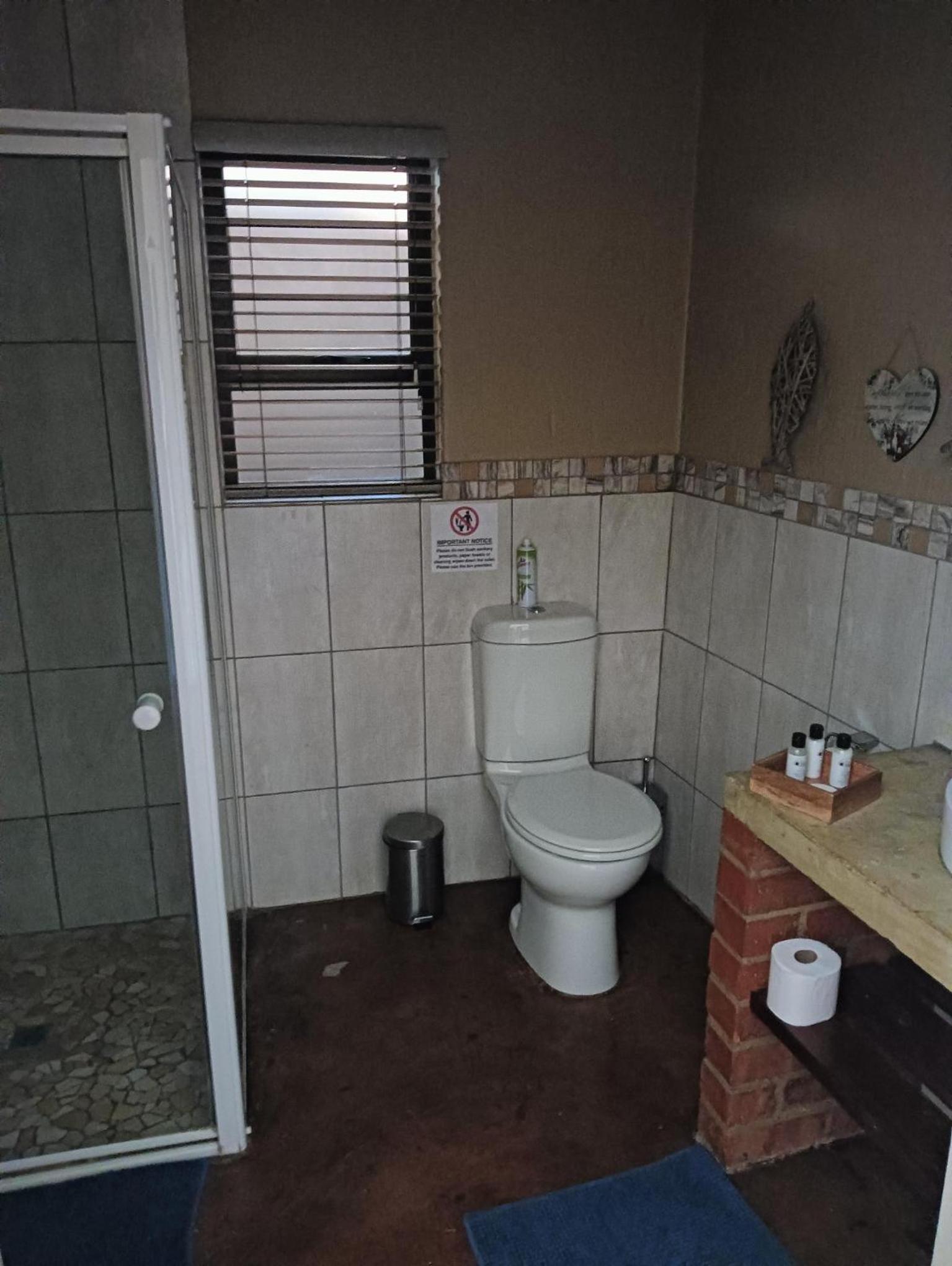 Double or Twin Room with Extra Bed photo 2