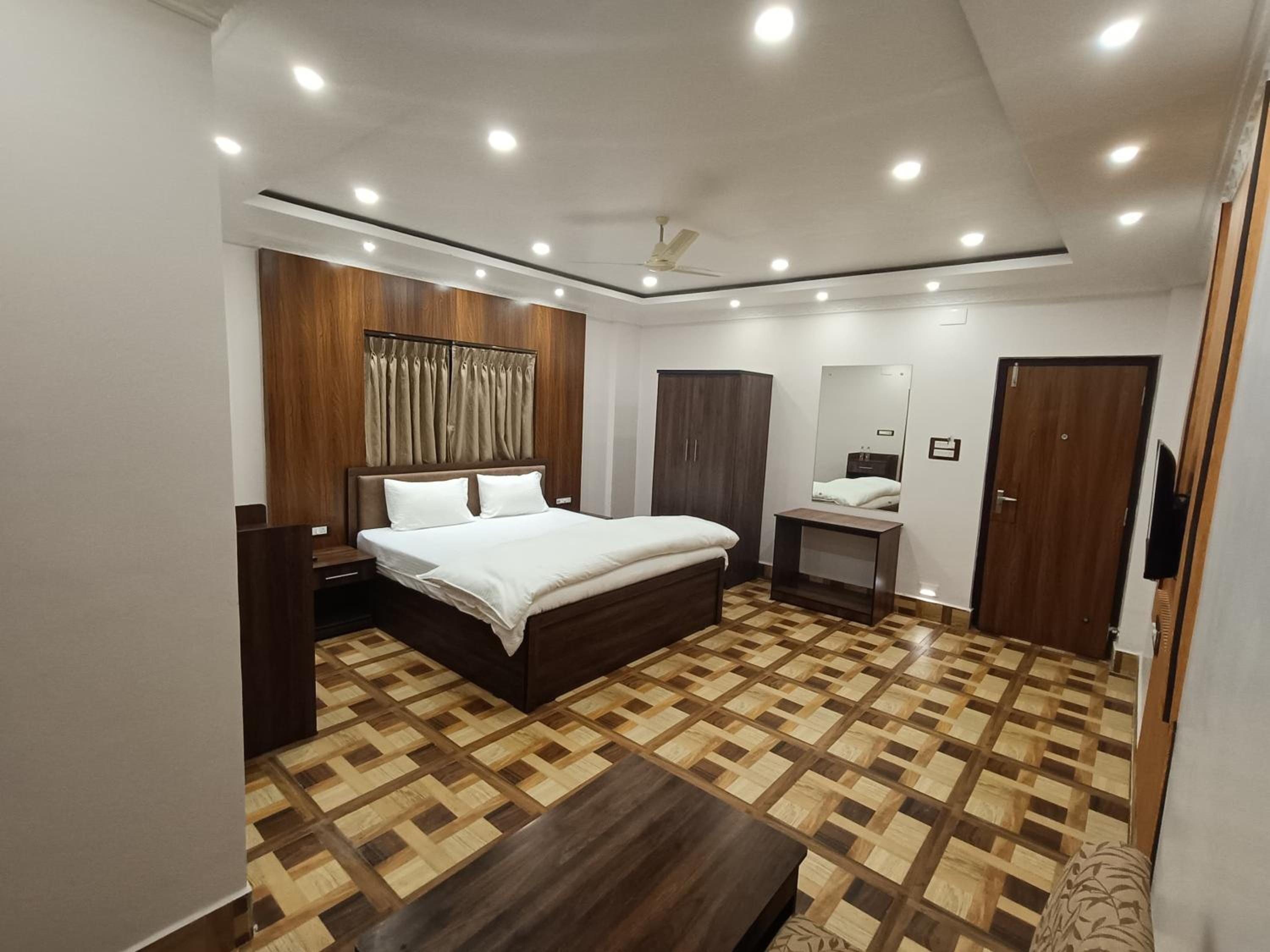 King Room with Balcony photo 2