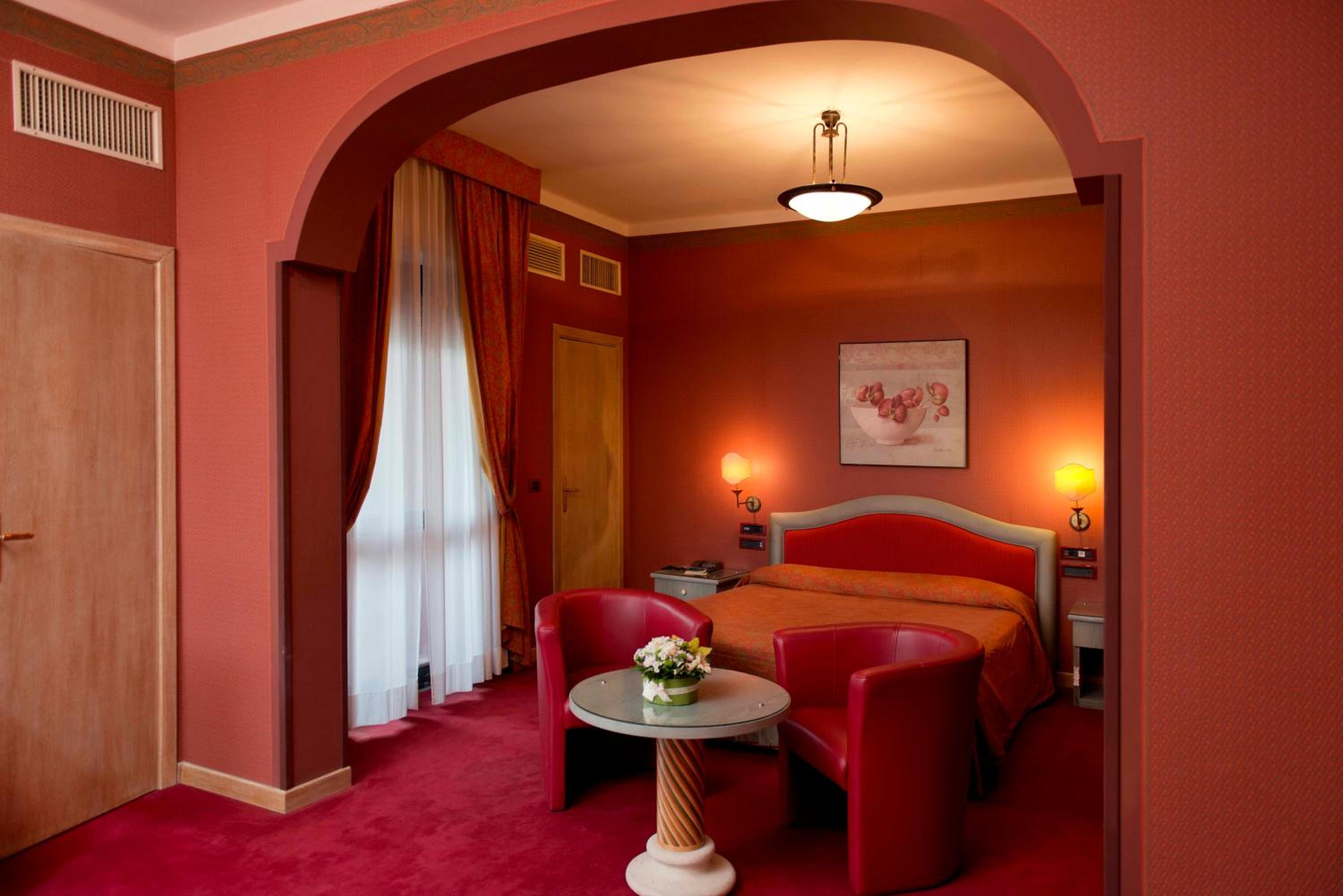Junior Suite with Sea View - Photo 1
