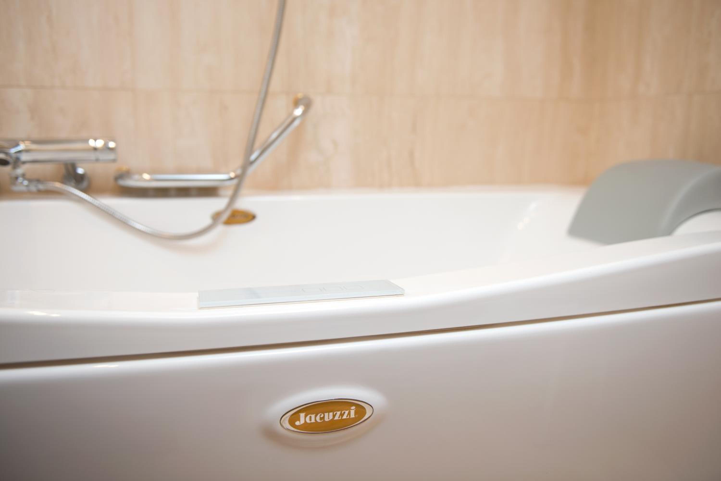 Junior Suite with Sea View - Photo 6