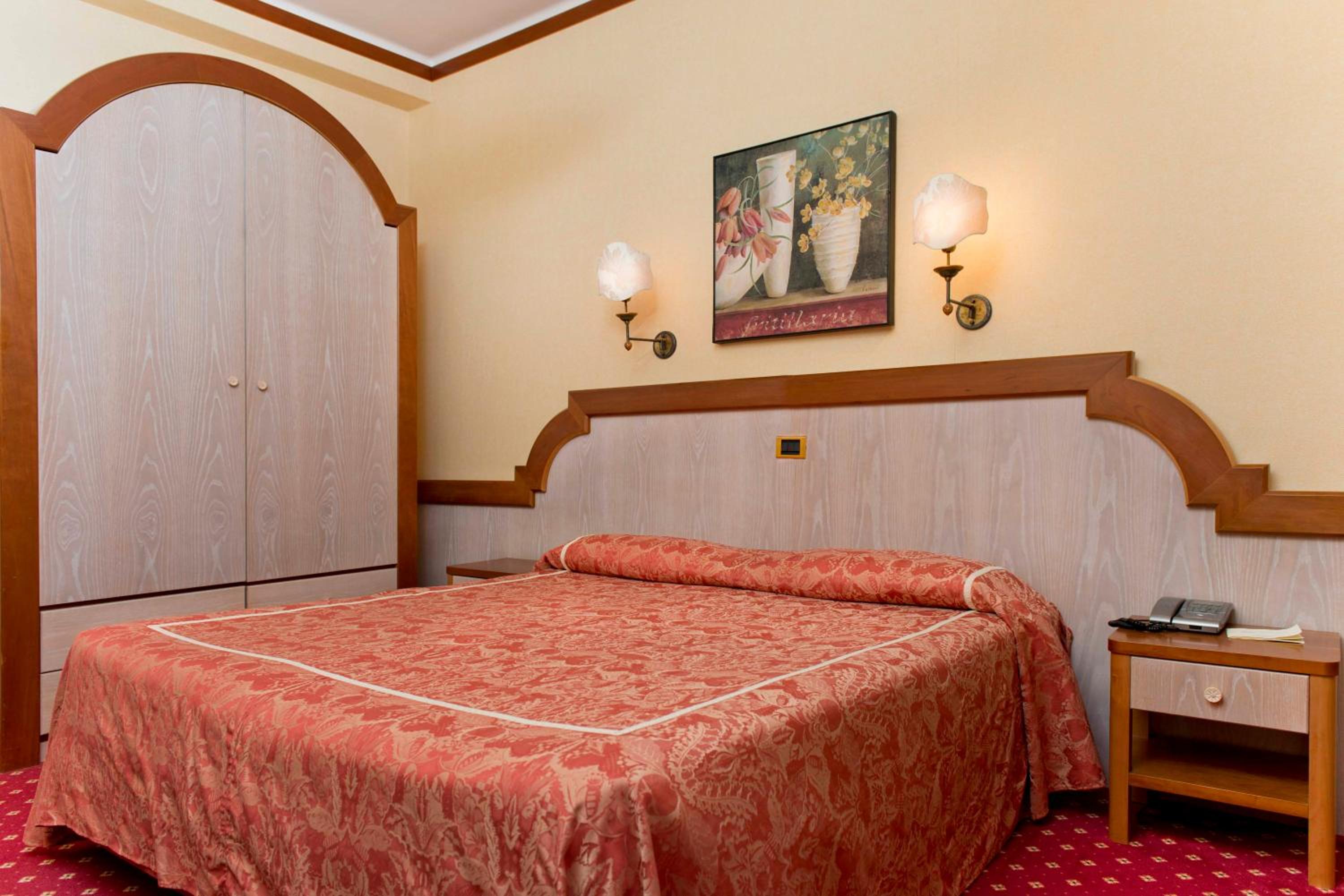 Classic Double Room - Photo 1