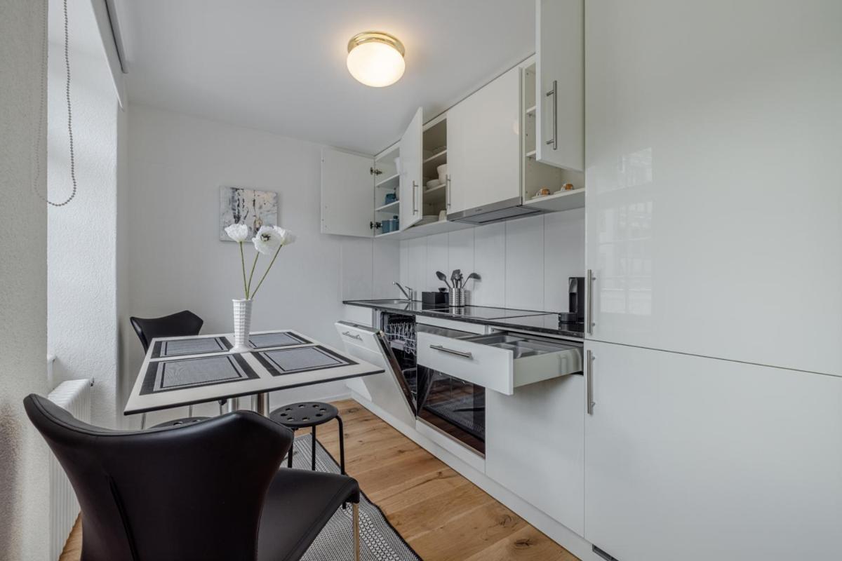 One-Bedroom Apartment with Balcony photo 3