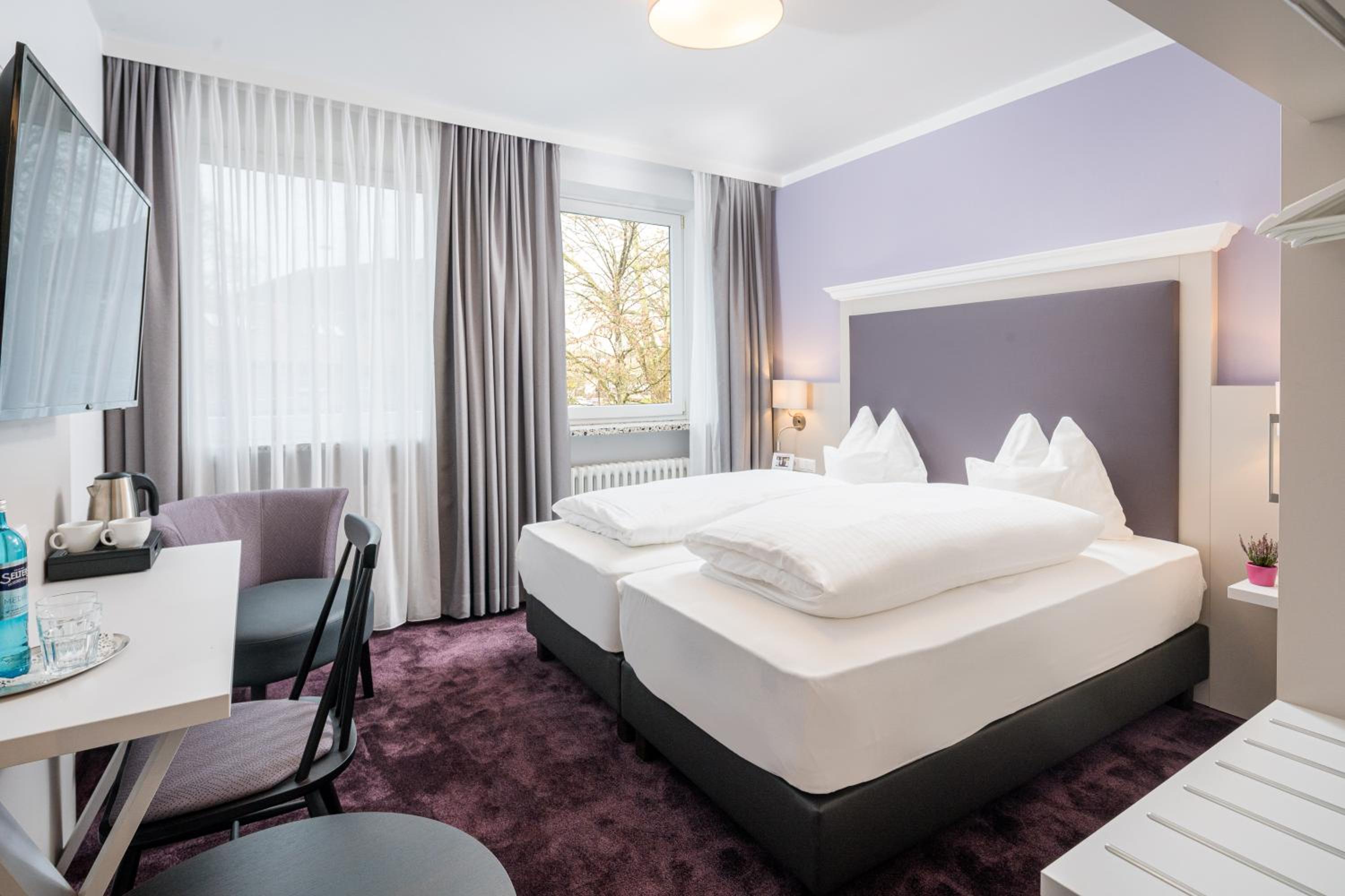 Standard King Room