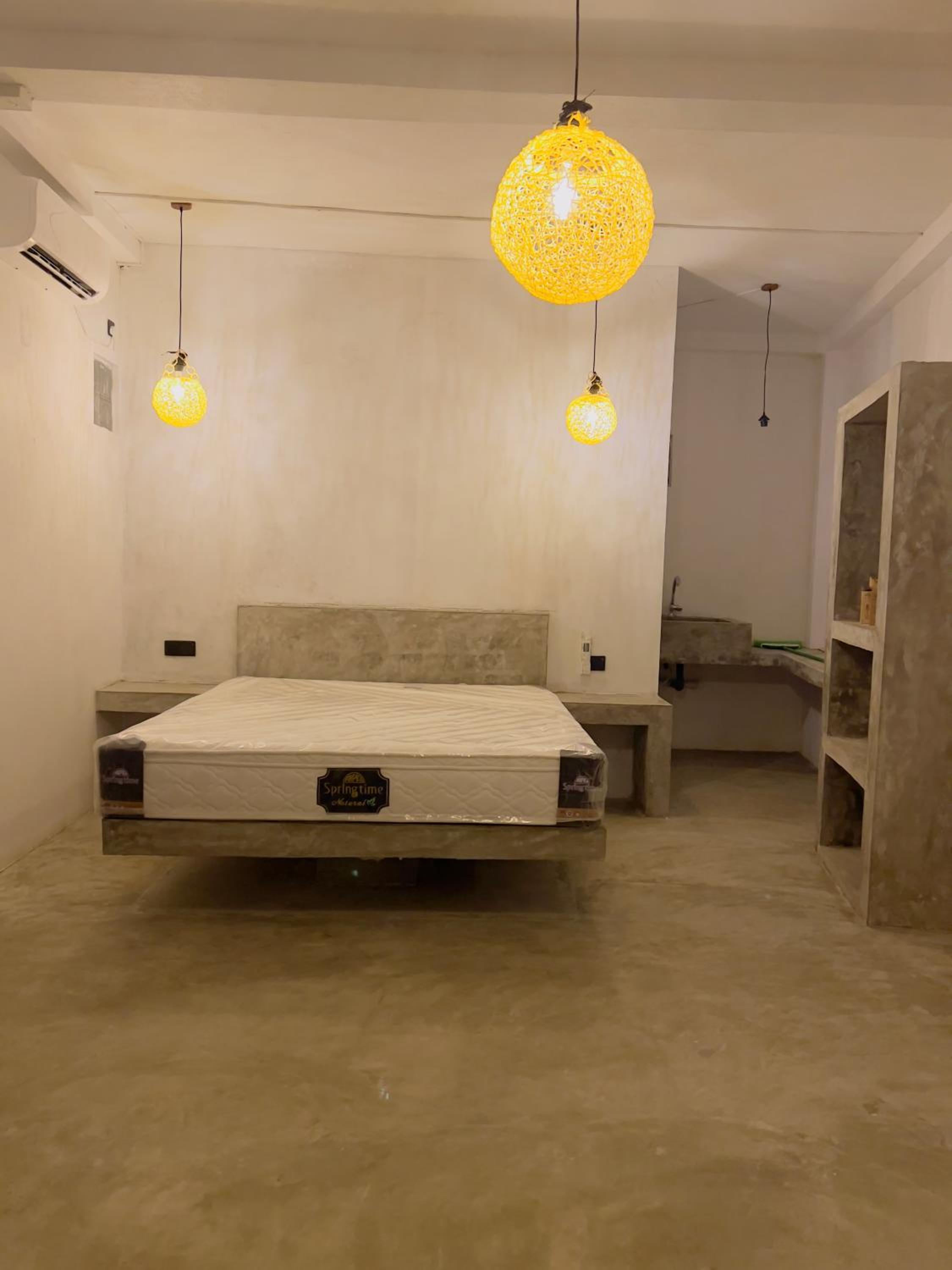 Deluxe King Room photo 1