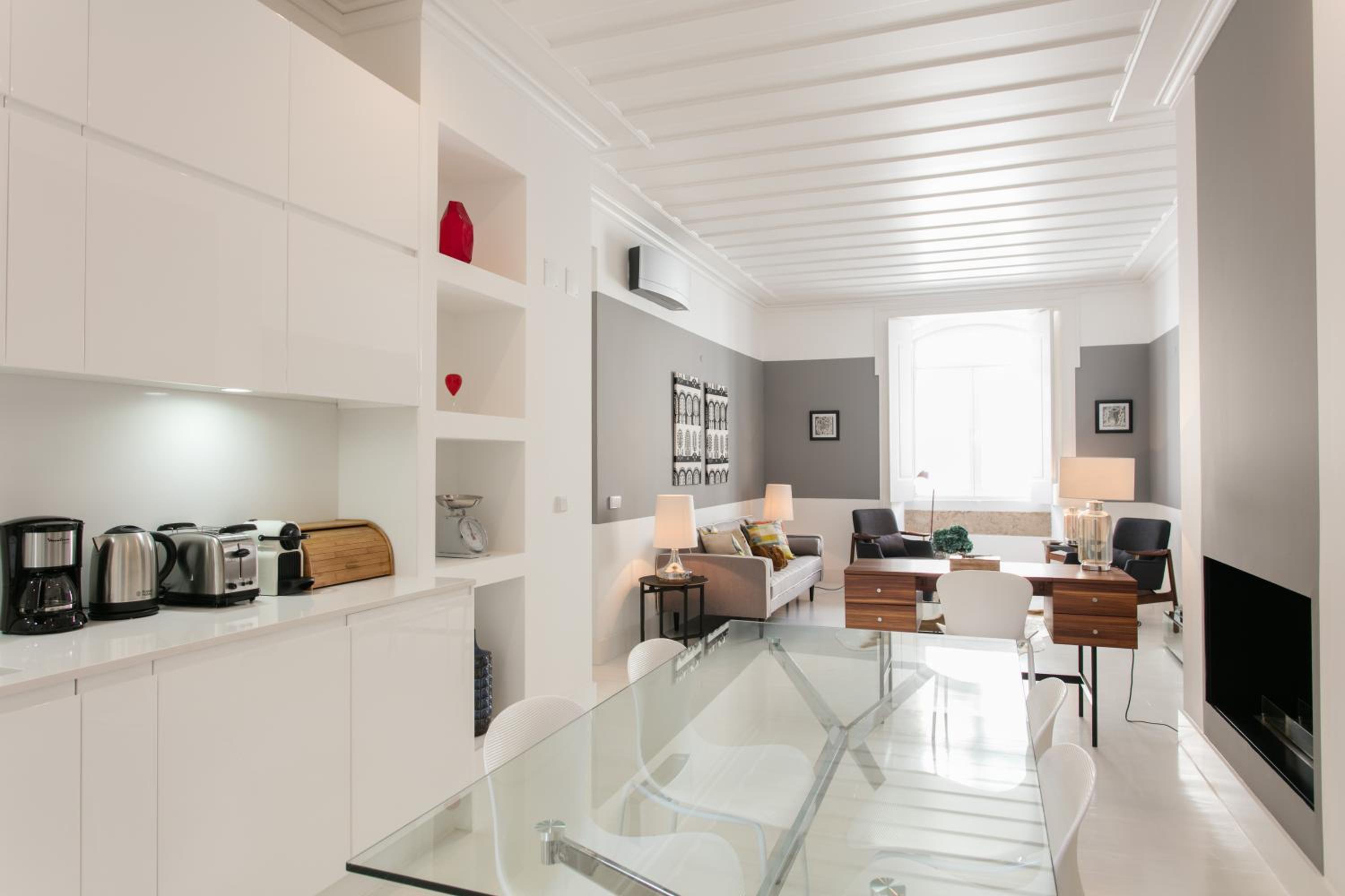 Two-Bedroom Apartment - Photo 14
