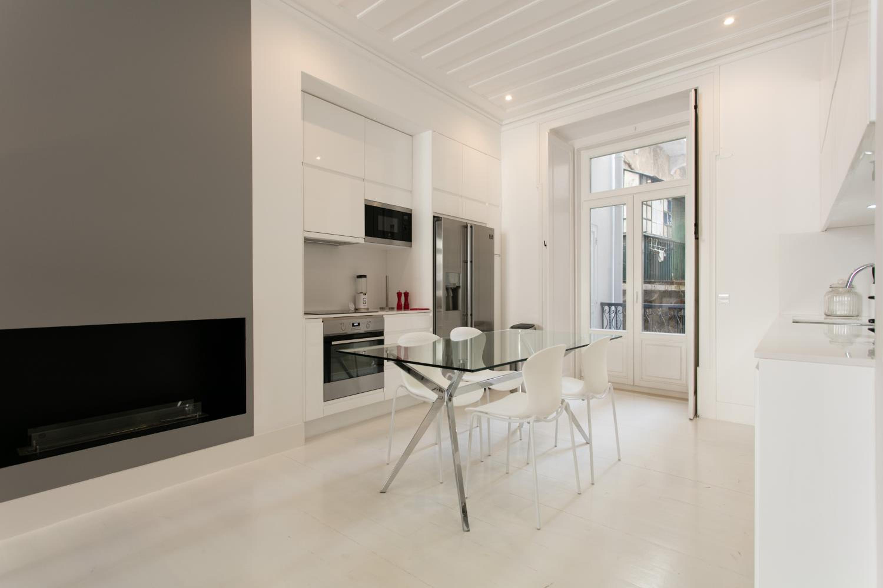 Two-Bedroom Apartment - Photo 5